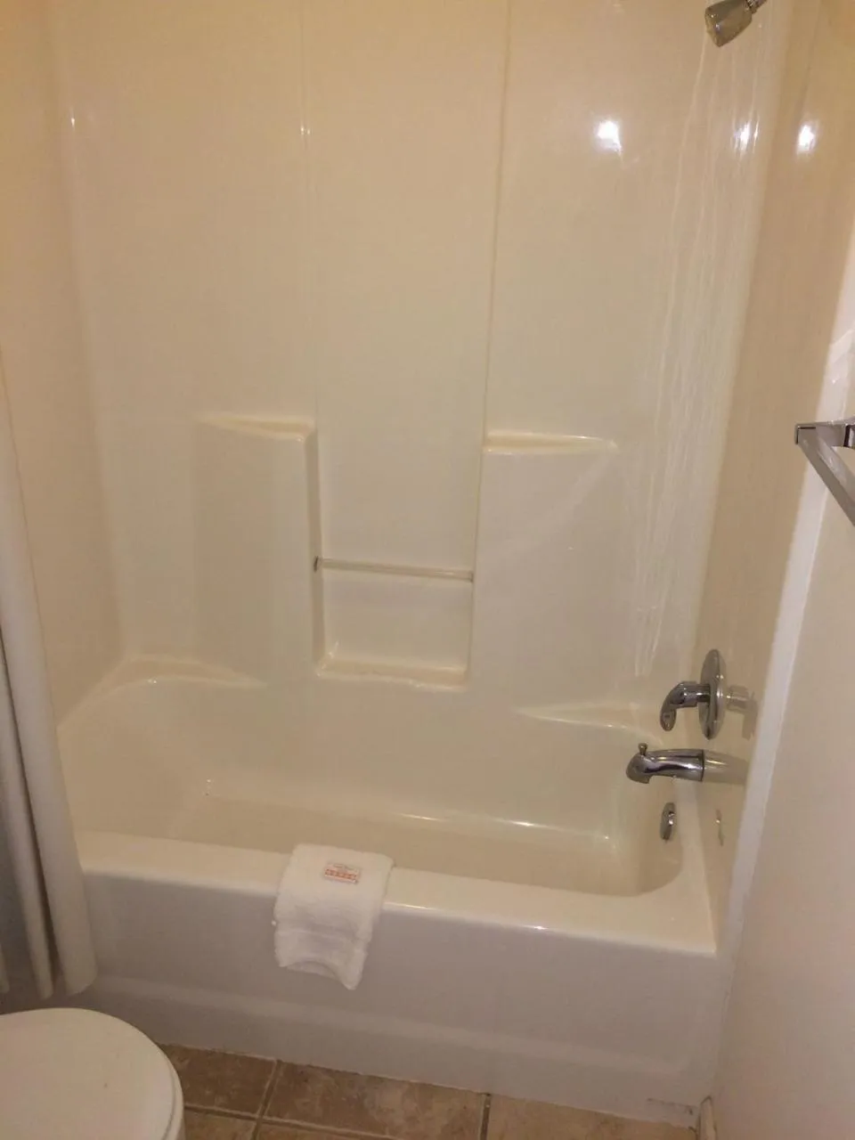 Shower in Country Inn Marion