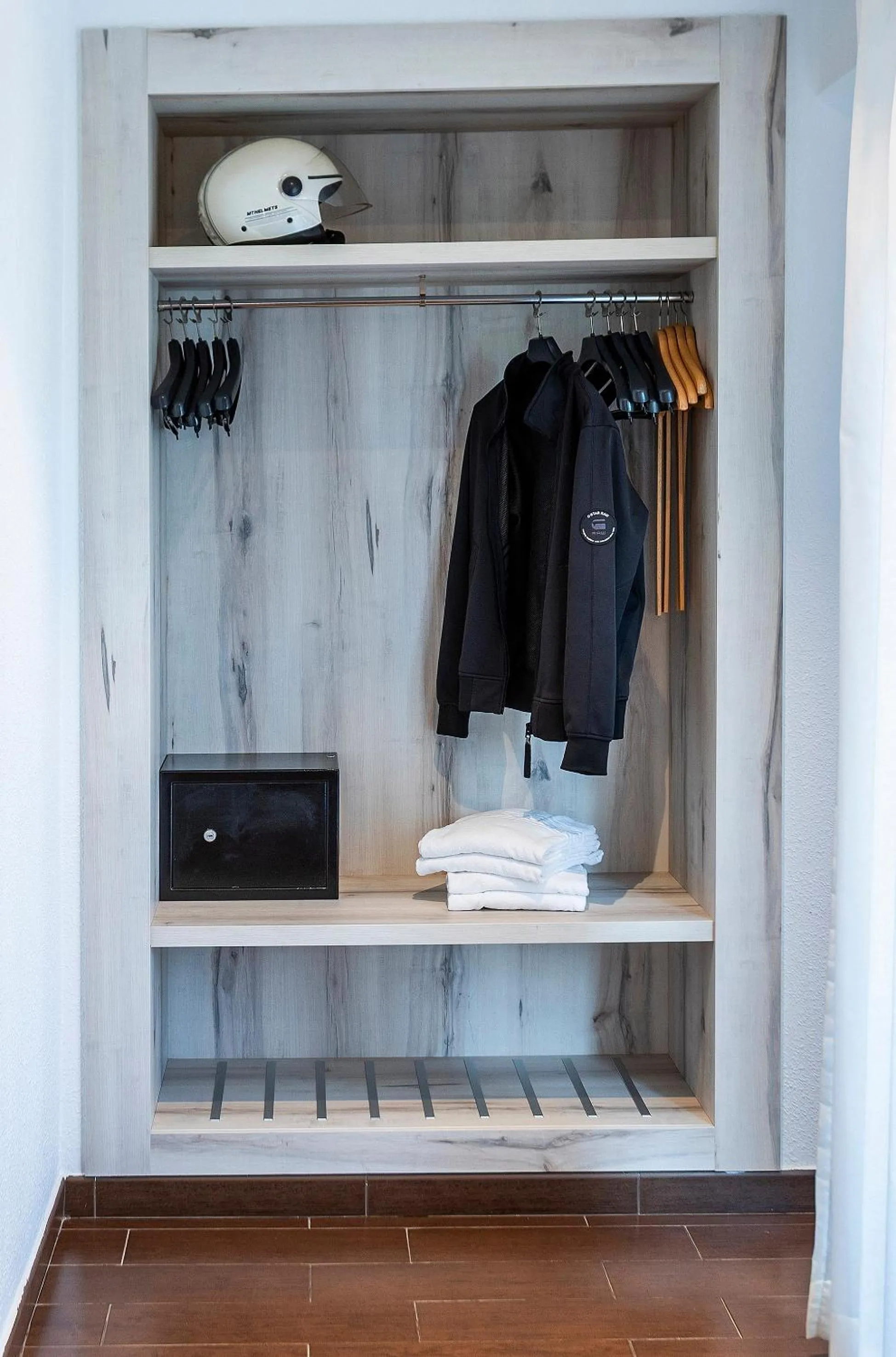 wardrobe in Hotel Bersoca