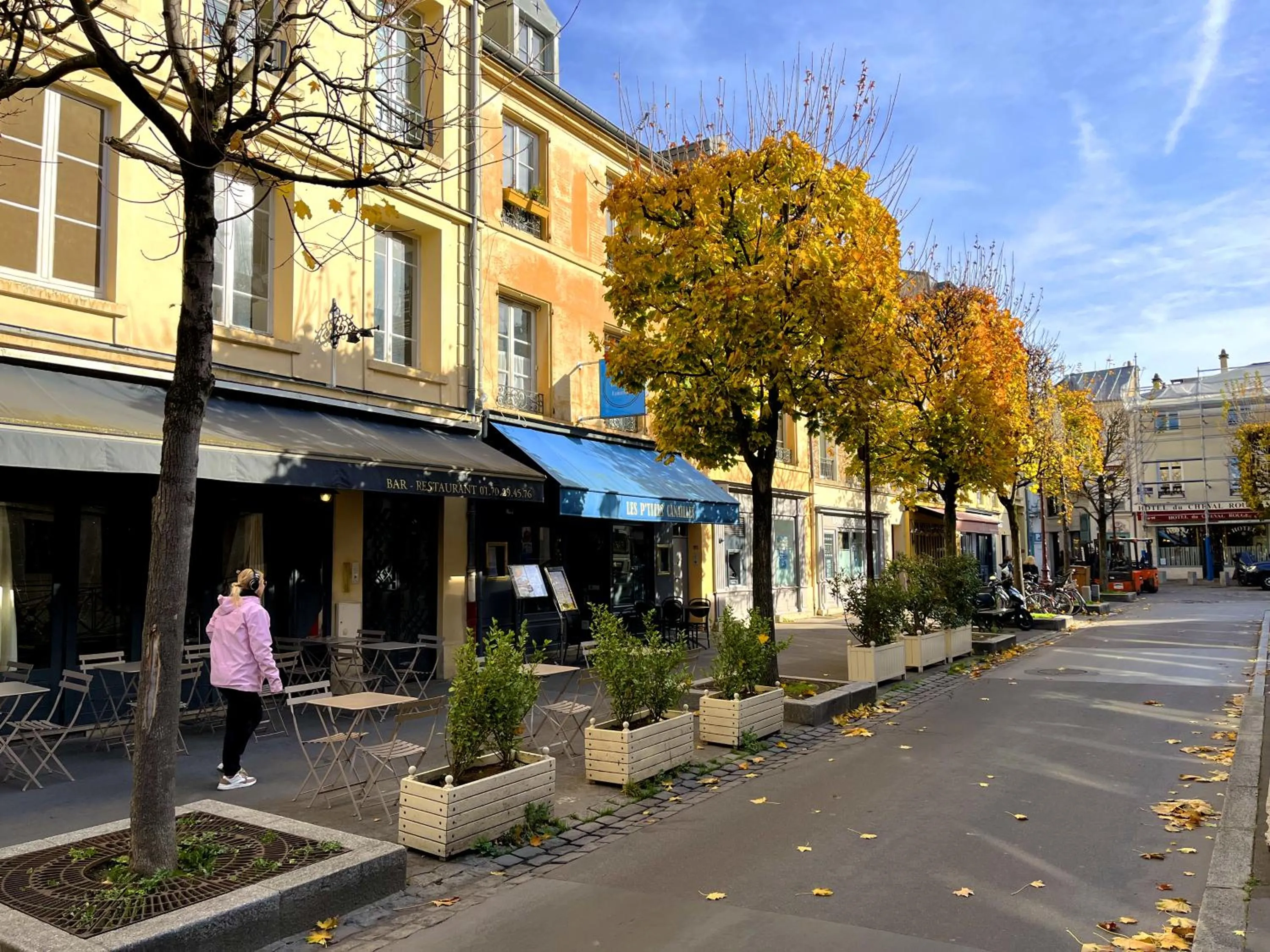 Restaurant/places to eat in Hôtel du Cheval Rouge