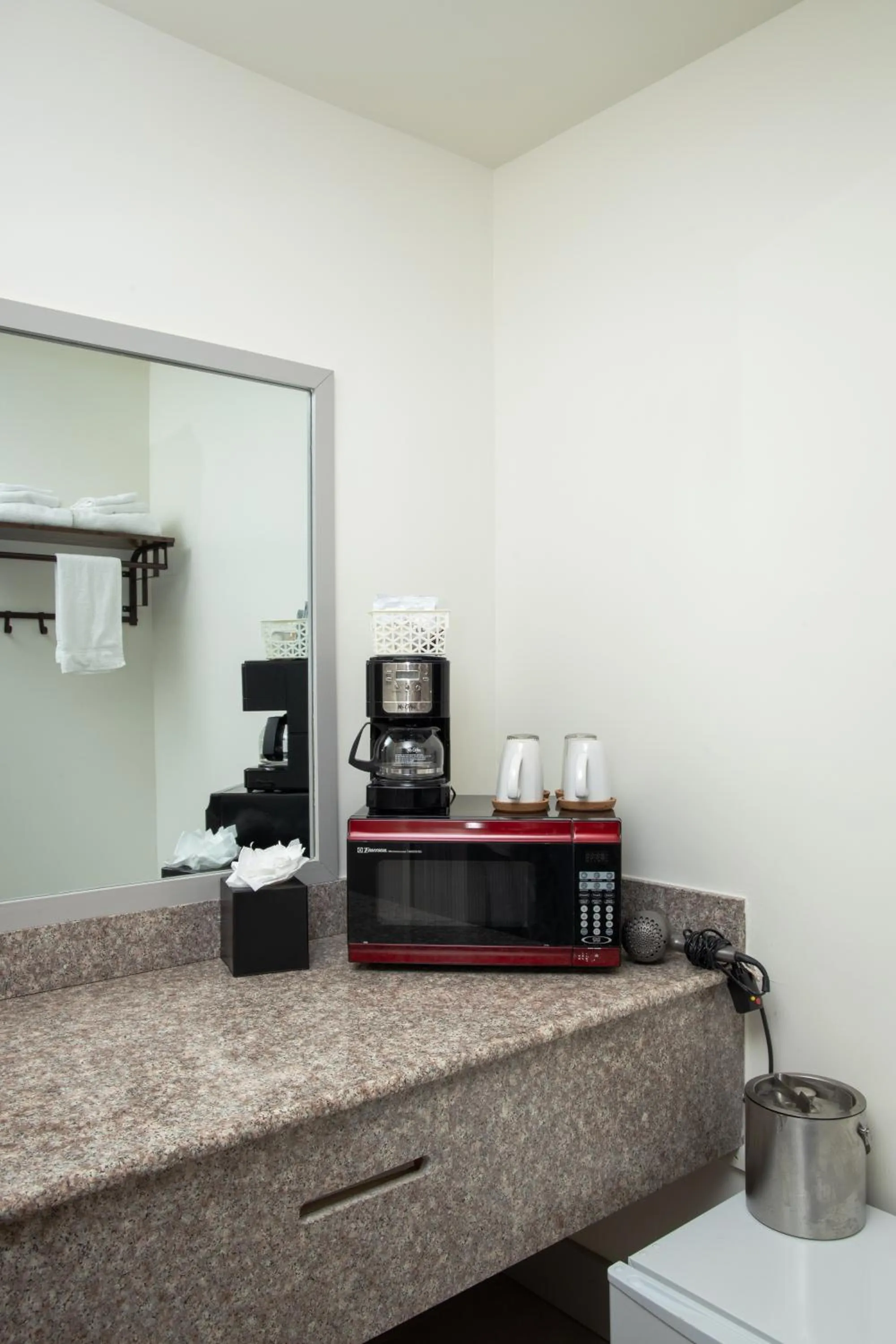 The Occidental Lodge