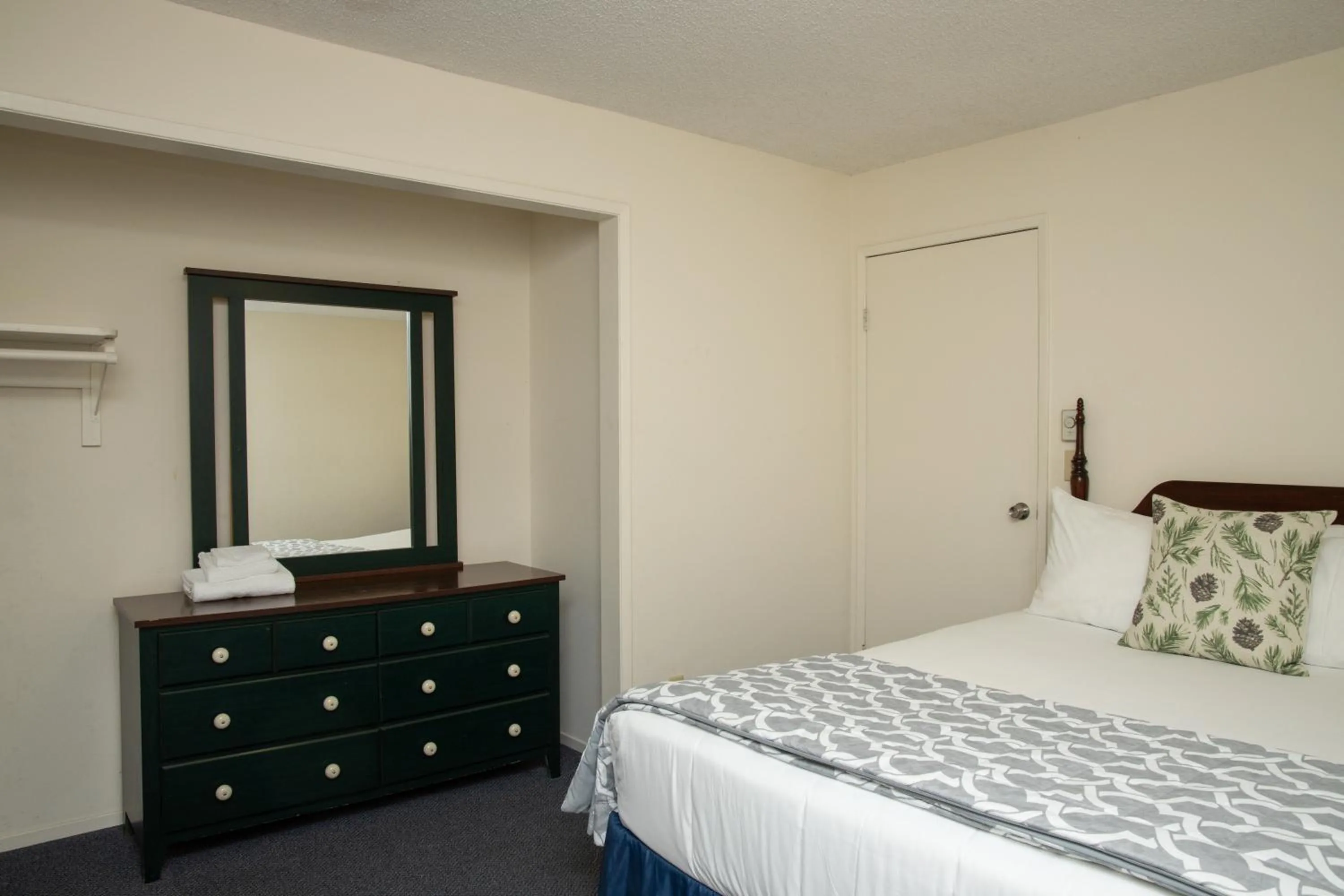 Bed in The Occidental Lodge