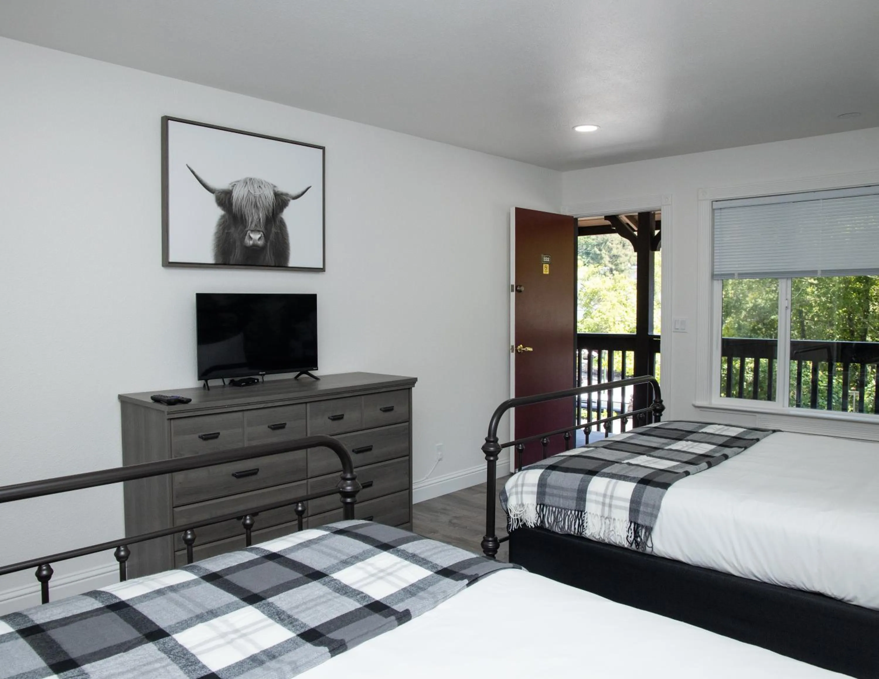 Bed in The Occidental Lodge