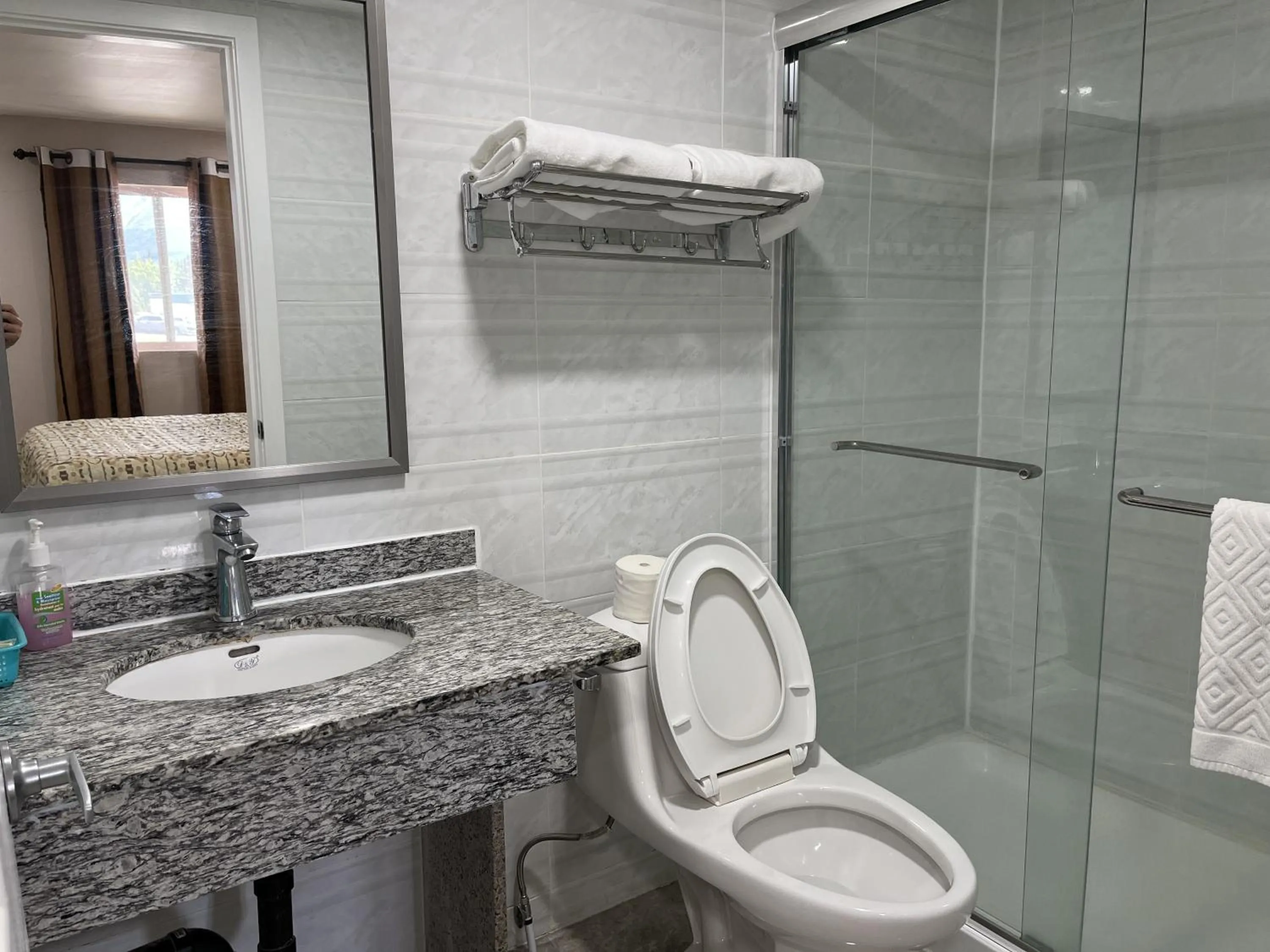 Shower in Kluane Park Inn