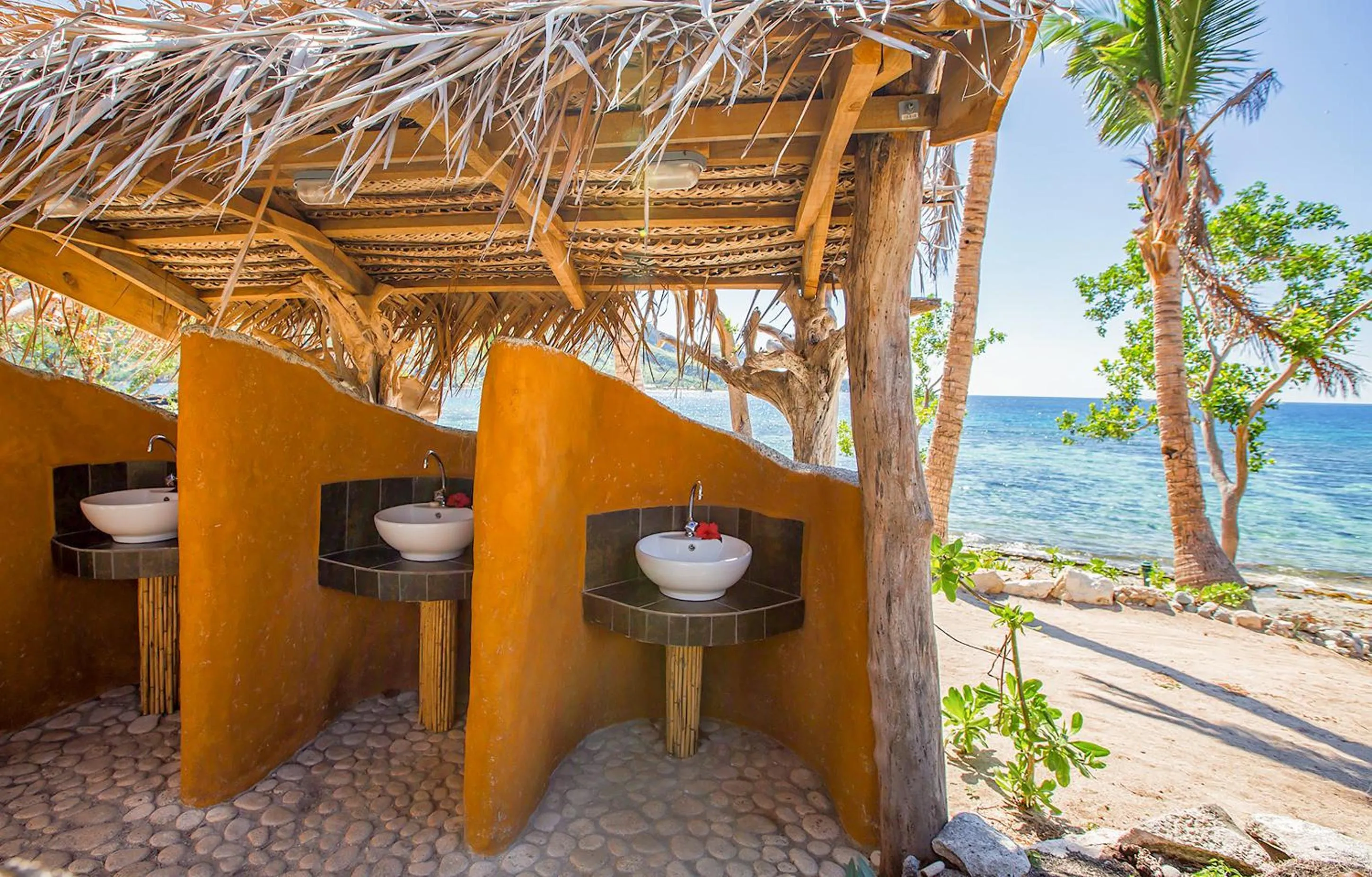 Barefoot Kuata Island Resort