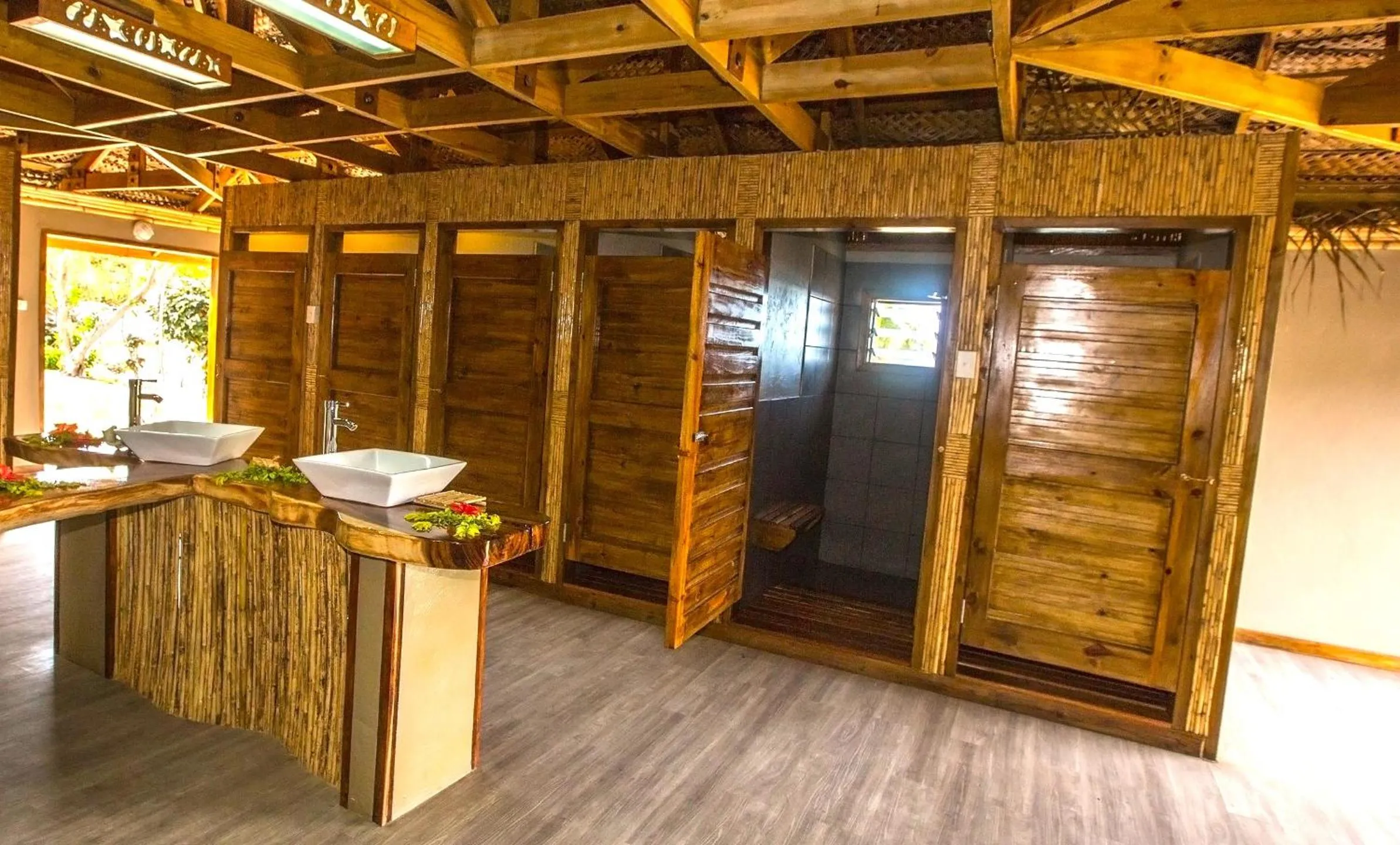 Shower in Barefoot Kuata Island Resort