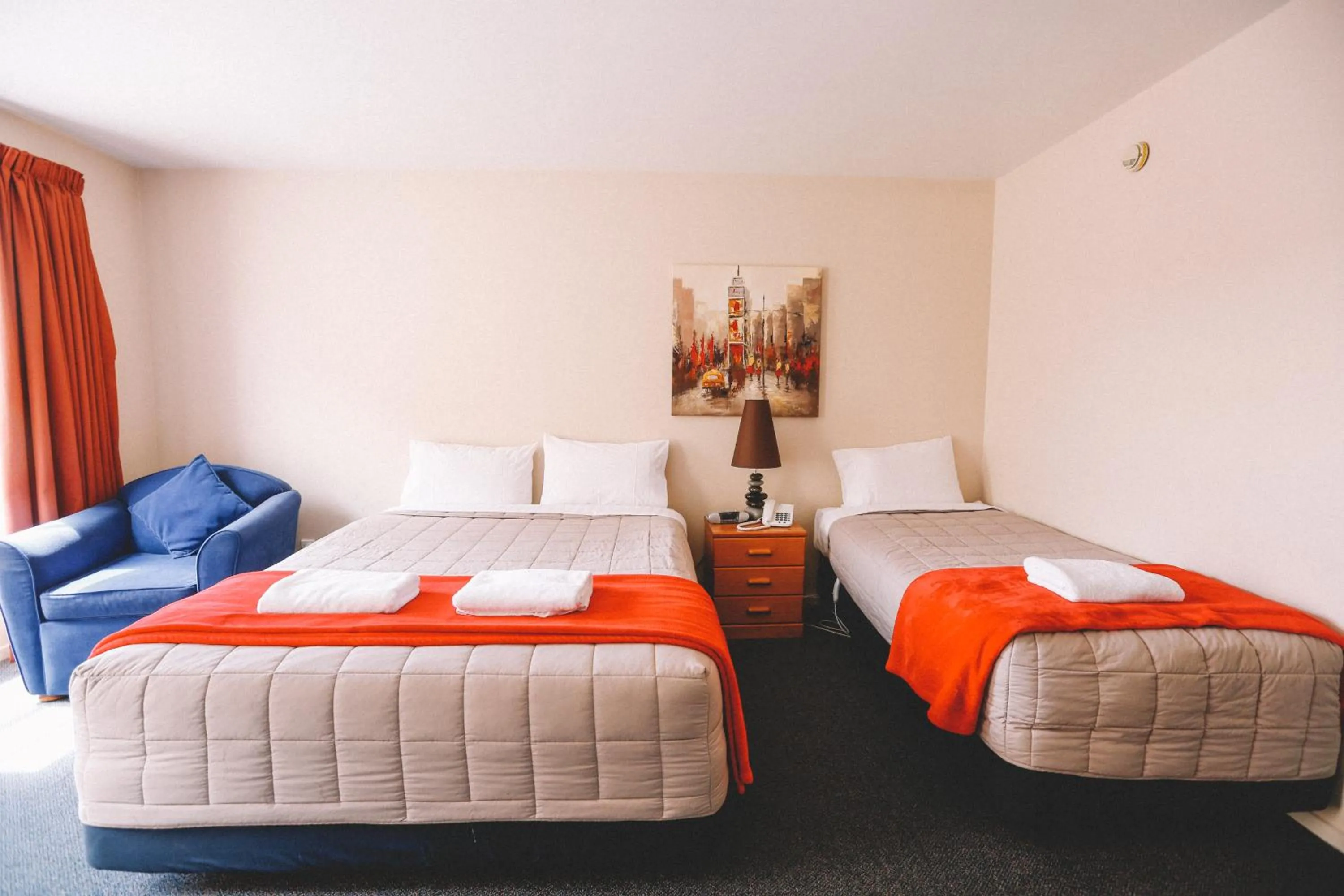 Bedroom, Bed in Addington Stadium Motel