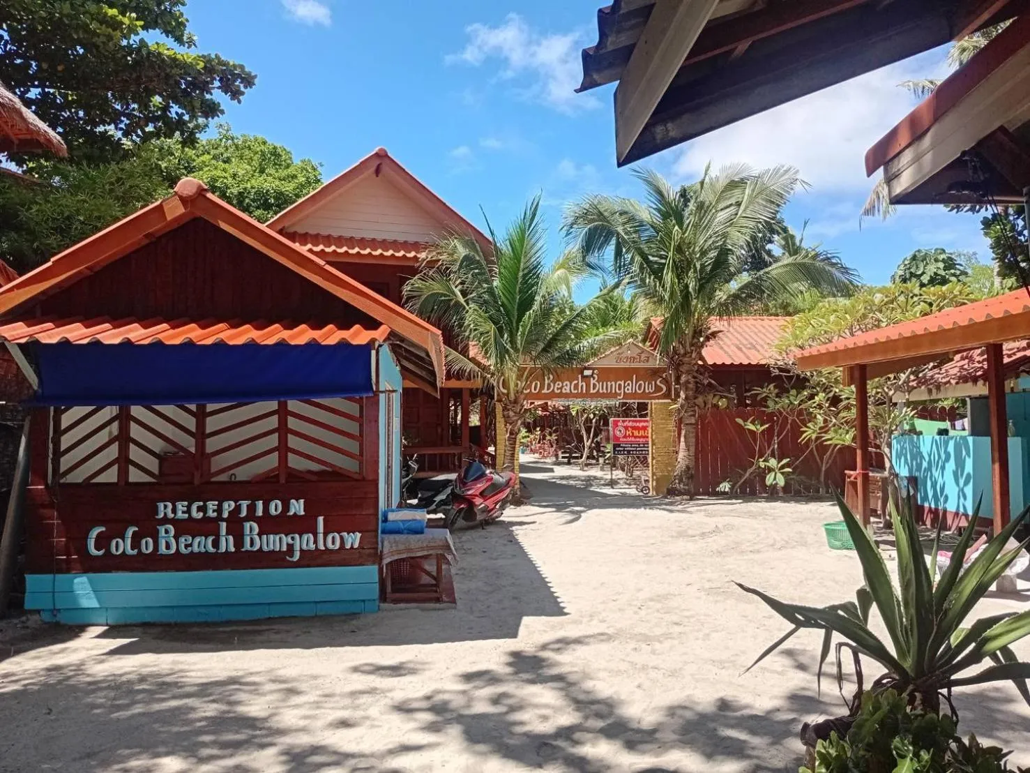 Property building in Coco Beach Bungalows