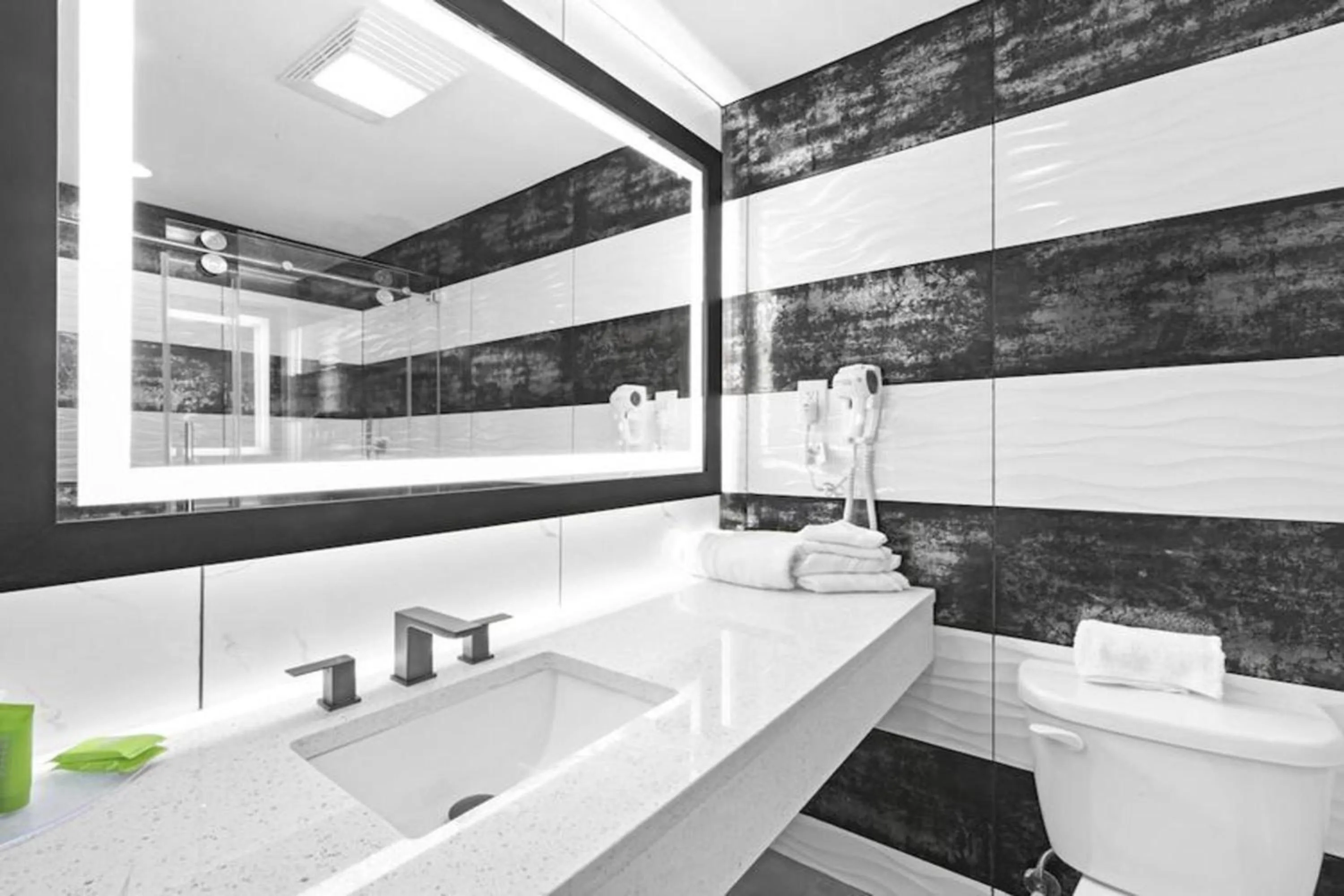 Shower in LIV Hotel Bronx GRAND OPENING