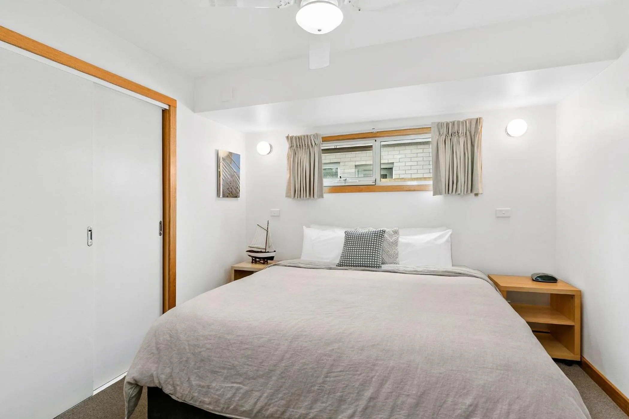 Bed in Seahaven Village