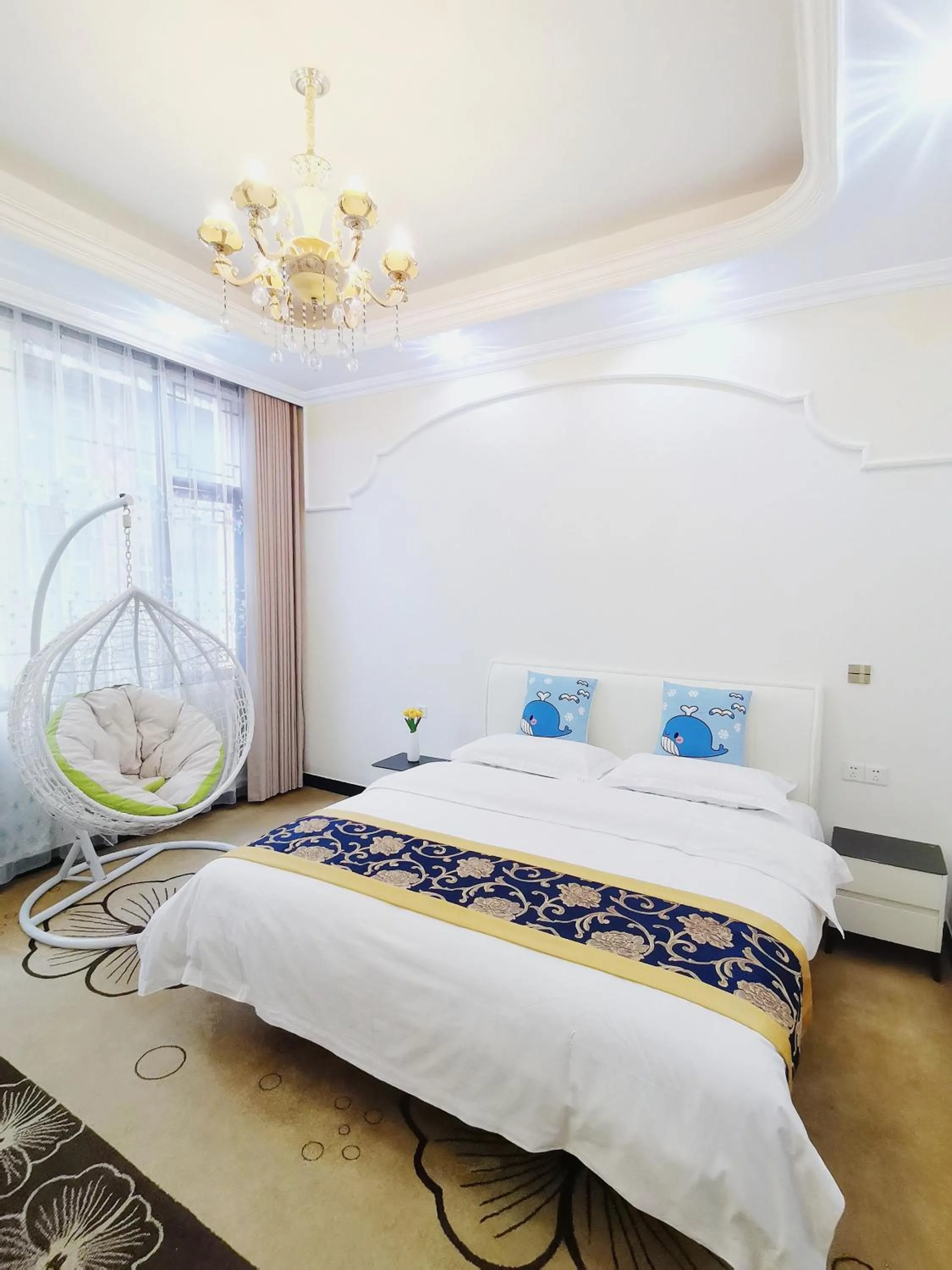 Bedroom, Bed in Emeishan Moon Bay Hotel