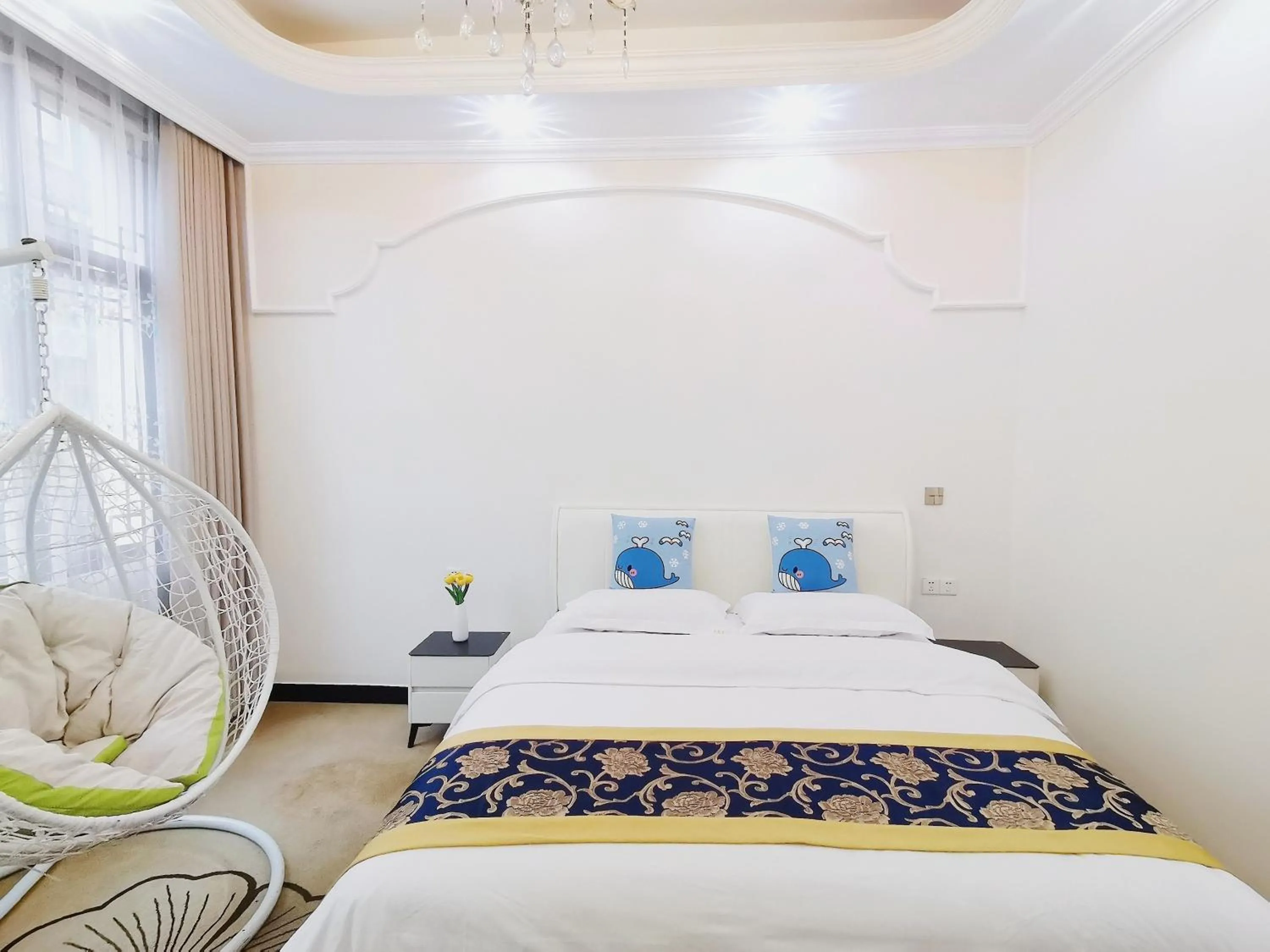 Bedroom, Bed in Emeishan Moon Bay Hotel