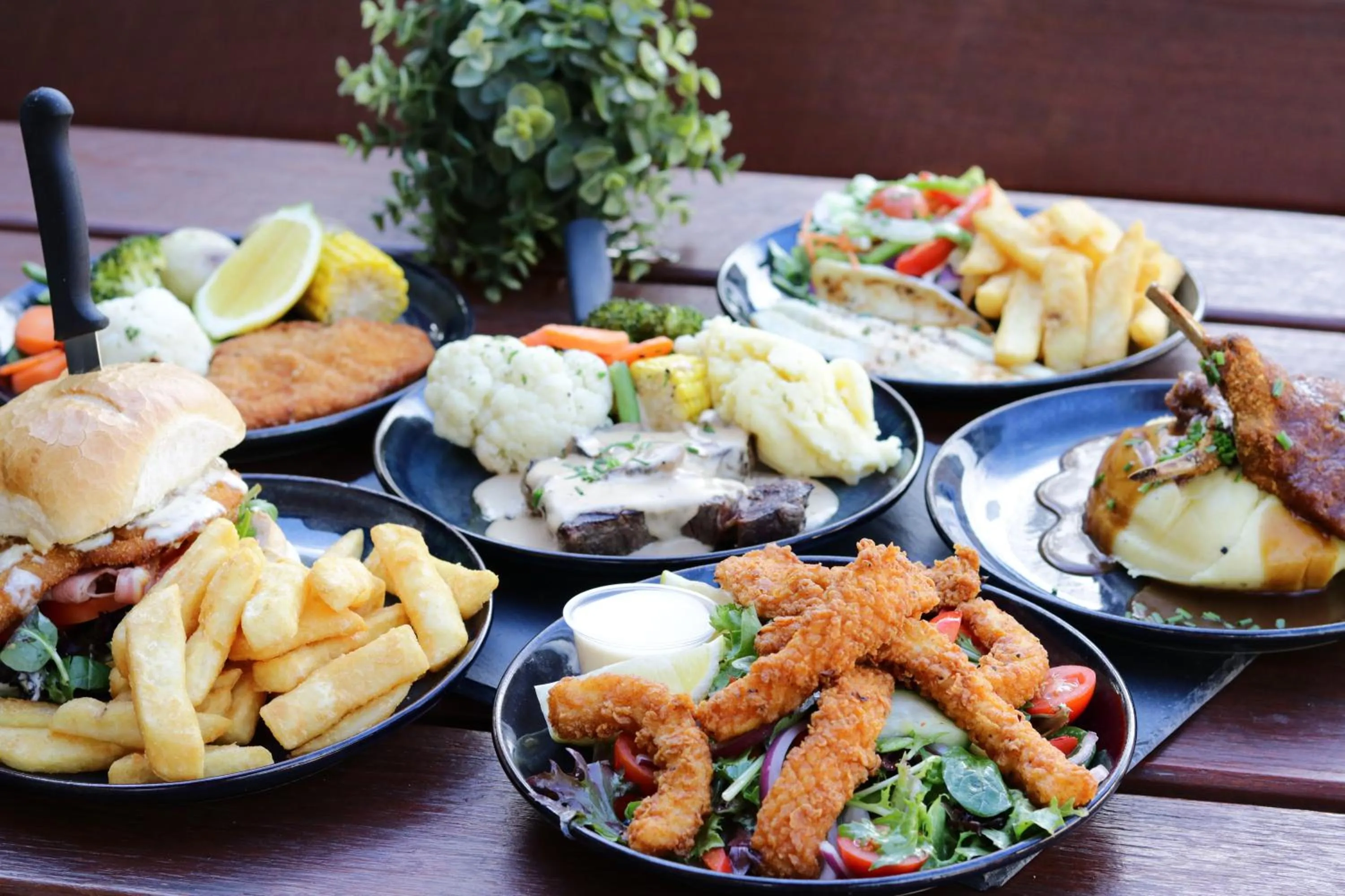 Lunch in Windsor Castle Hotel