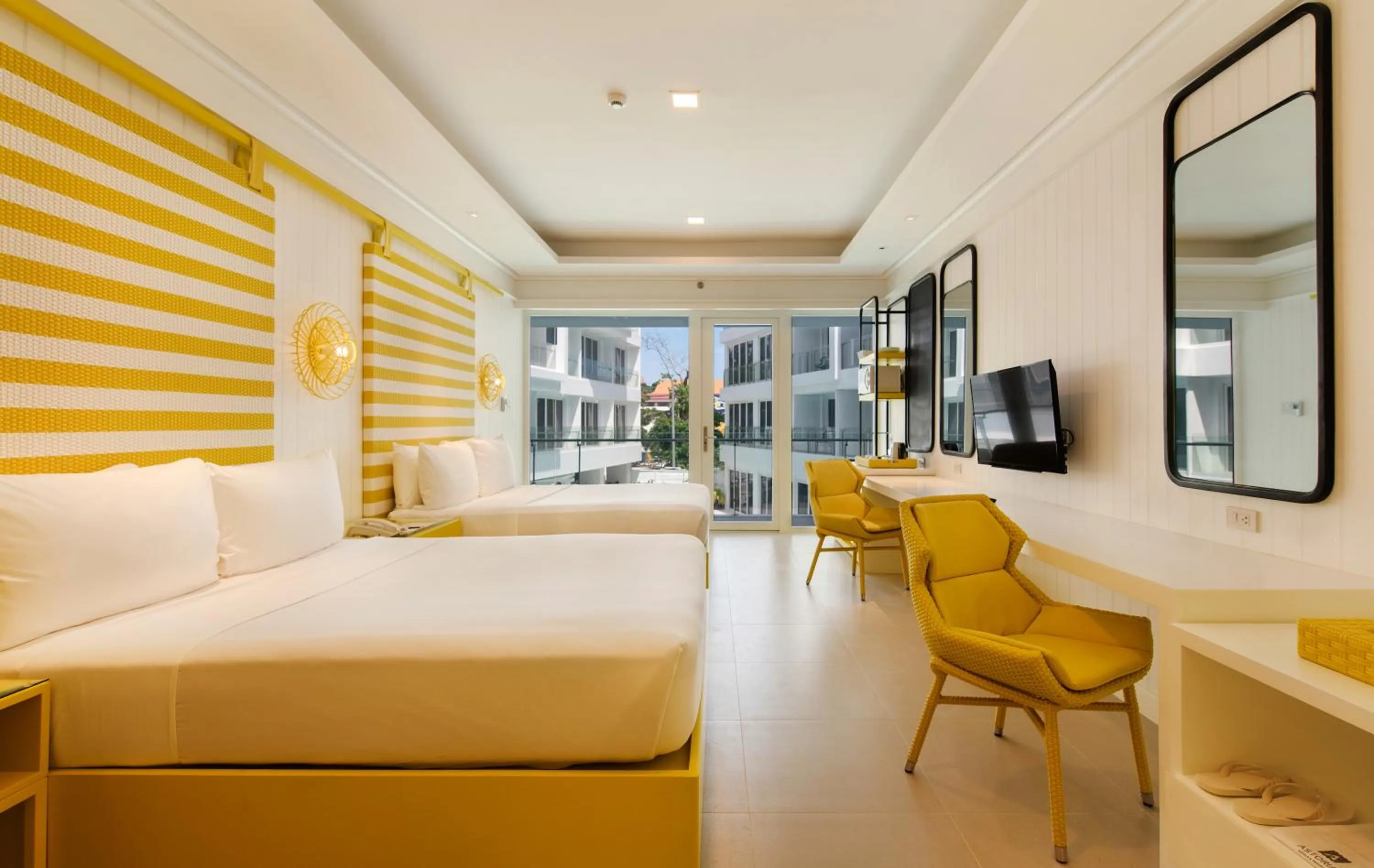 Property building, Bed in Astoria Current