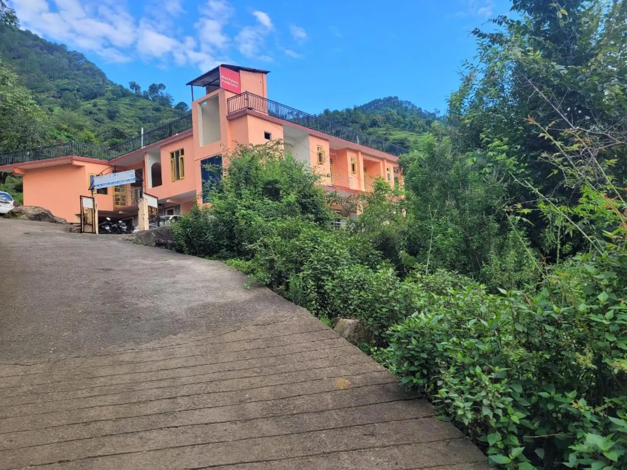 Property building in The Mountain Paradise