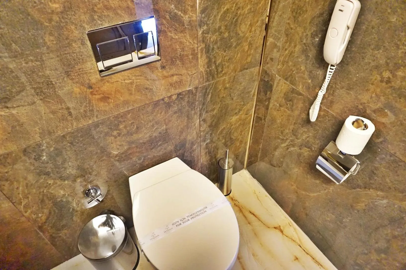 Bathroom in Svalinn Hotel