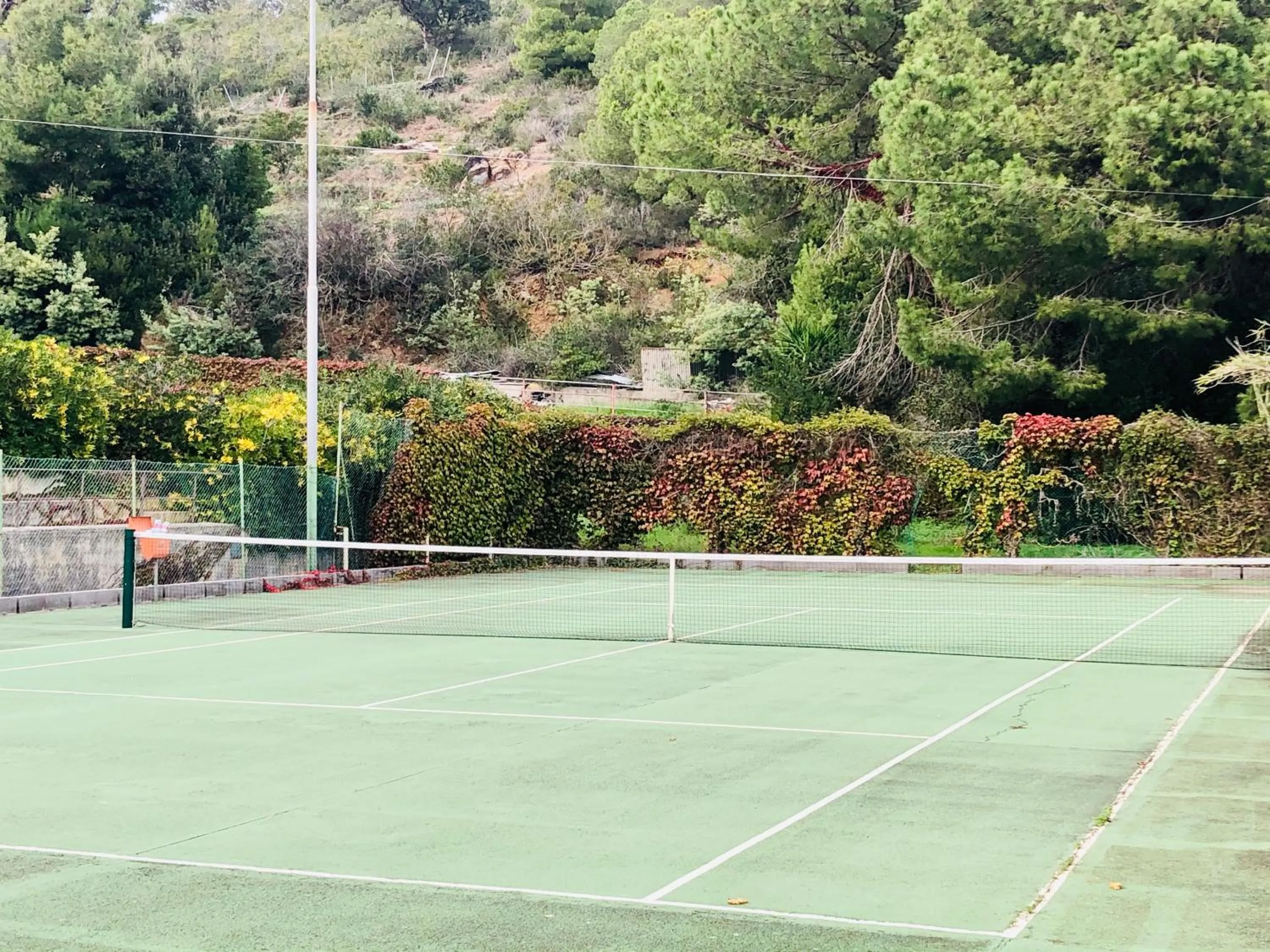 Tennis court in Residence La Valdana