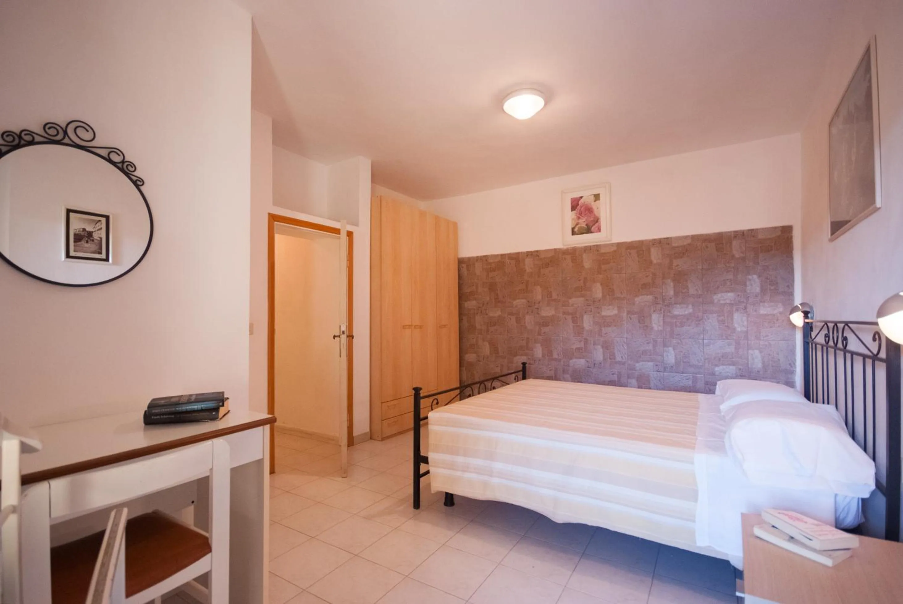 Bedroom, Bed in Residence La Valdana