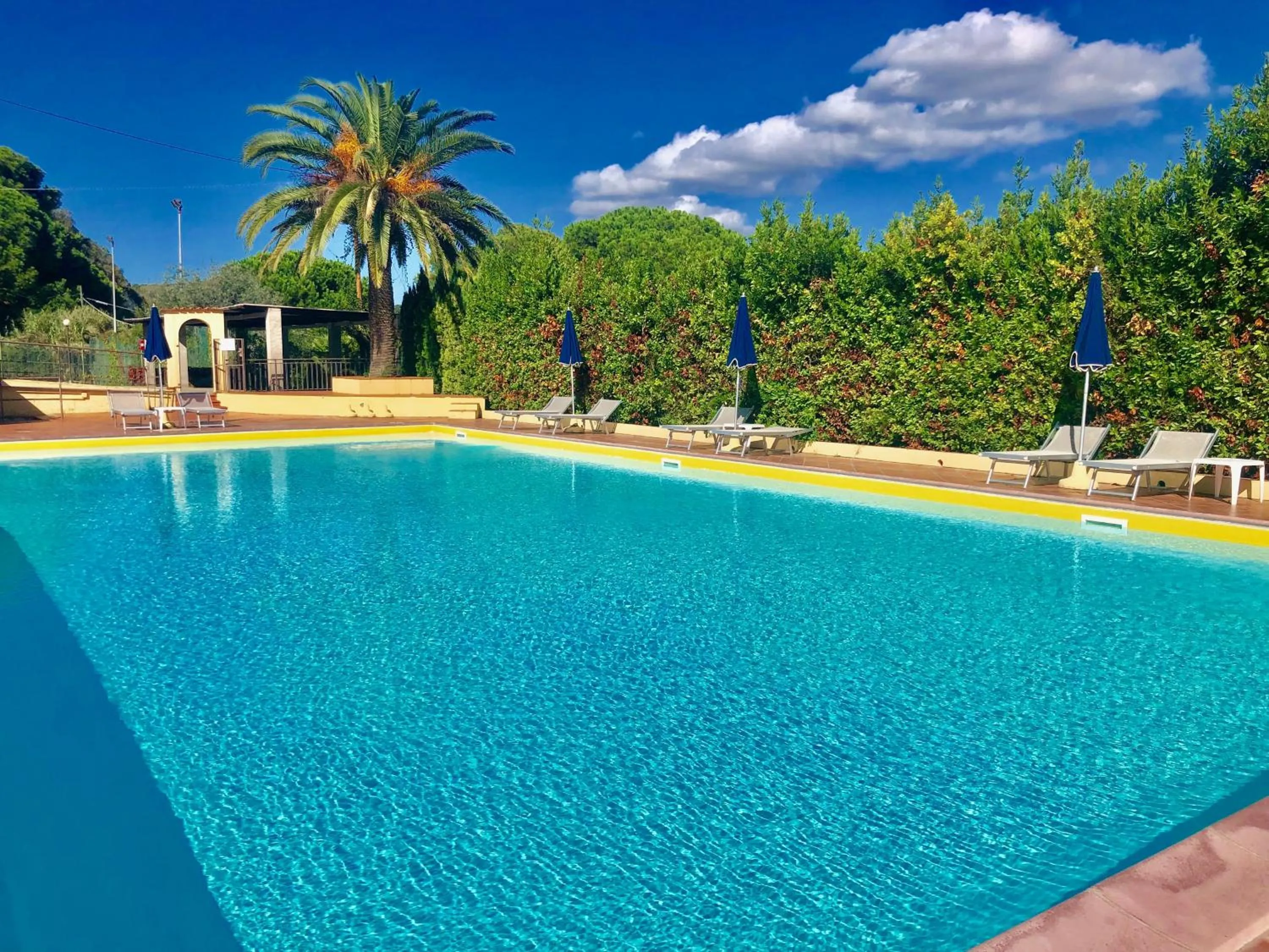 Swimming pool in Residence La Valdana