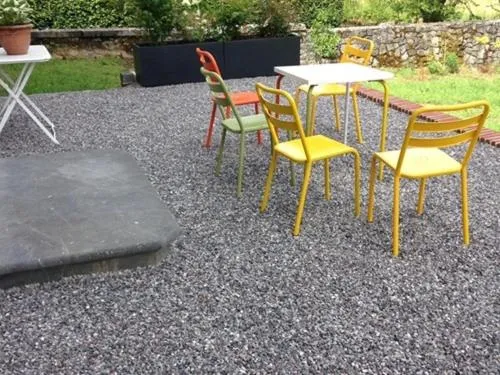 Property building in Maison d'Eclaibes