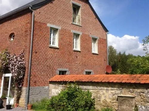 Property building in Maison d'Eclaibes