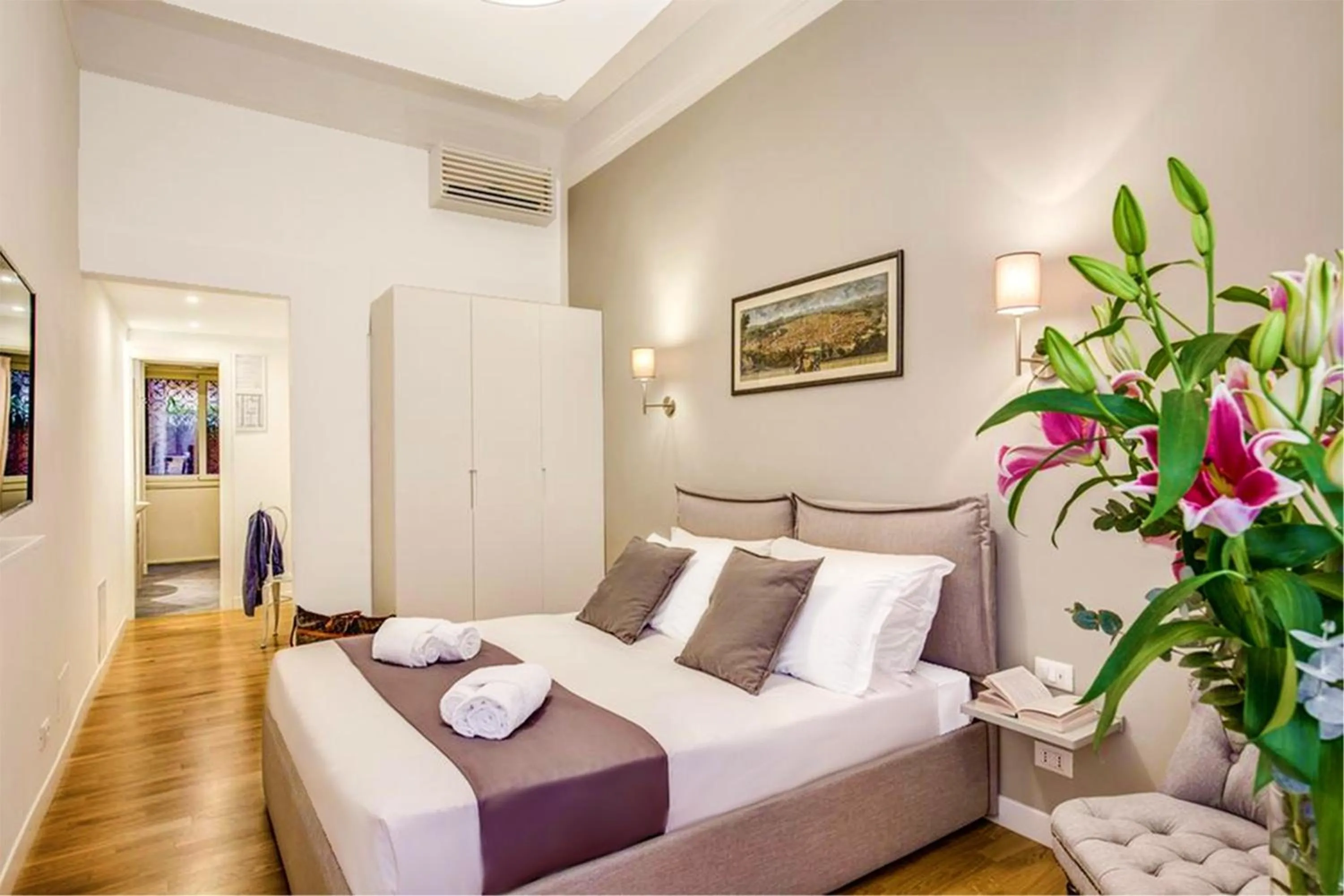 Bedroom, Bed in Orange Suites