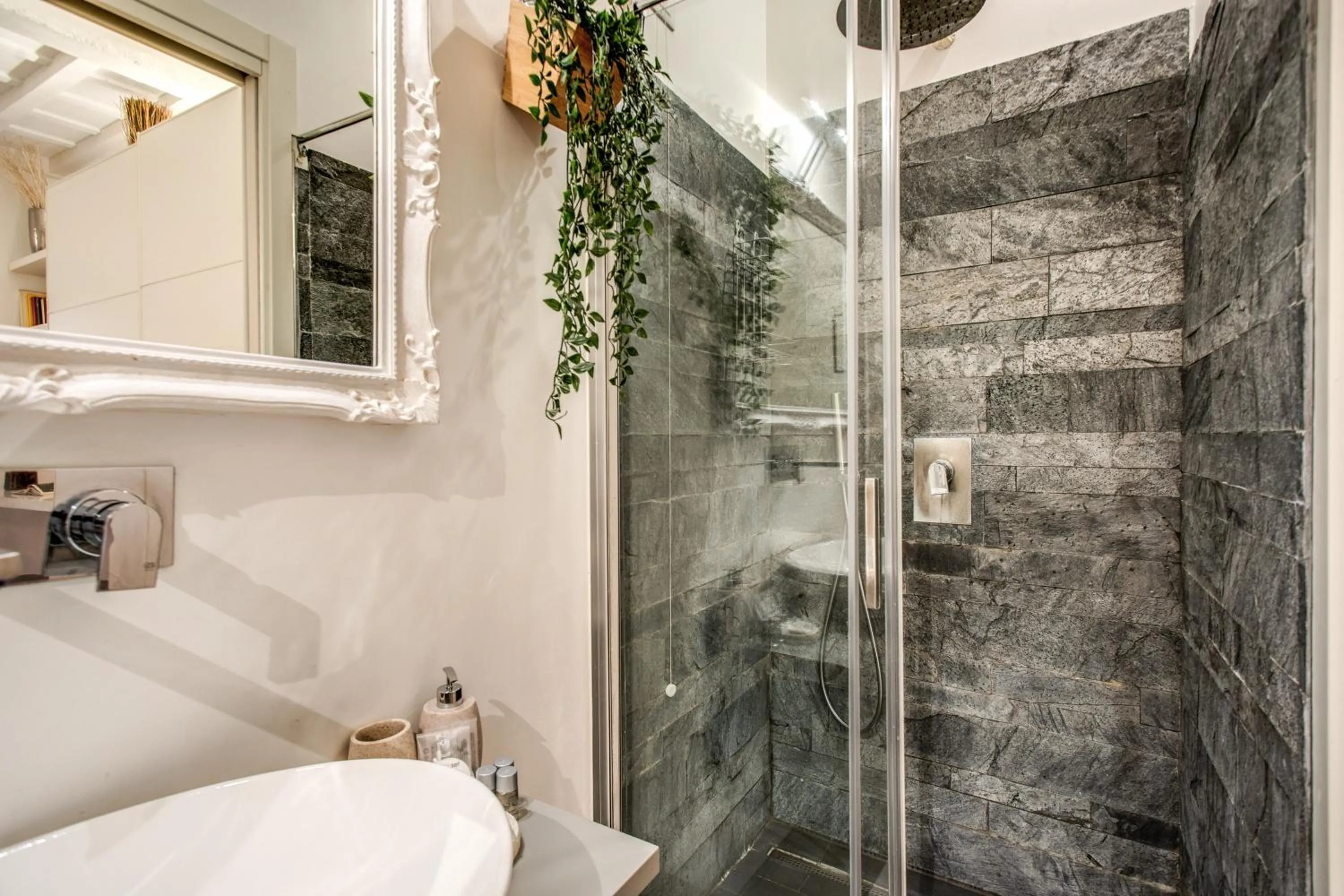 Shower in Orange Suites