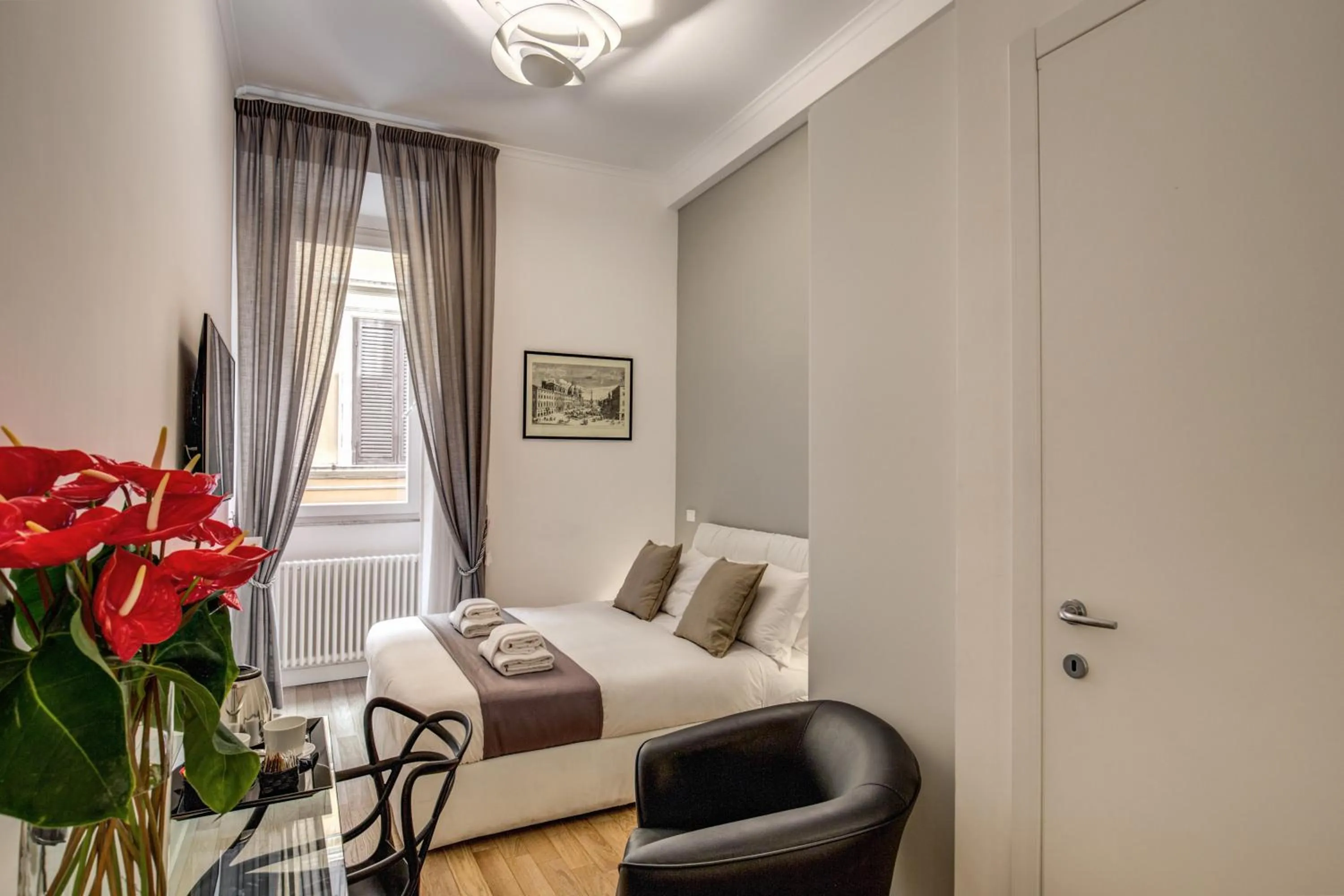 Day, Bed in Orange Suites