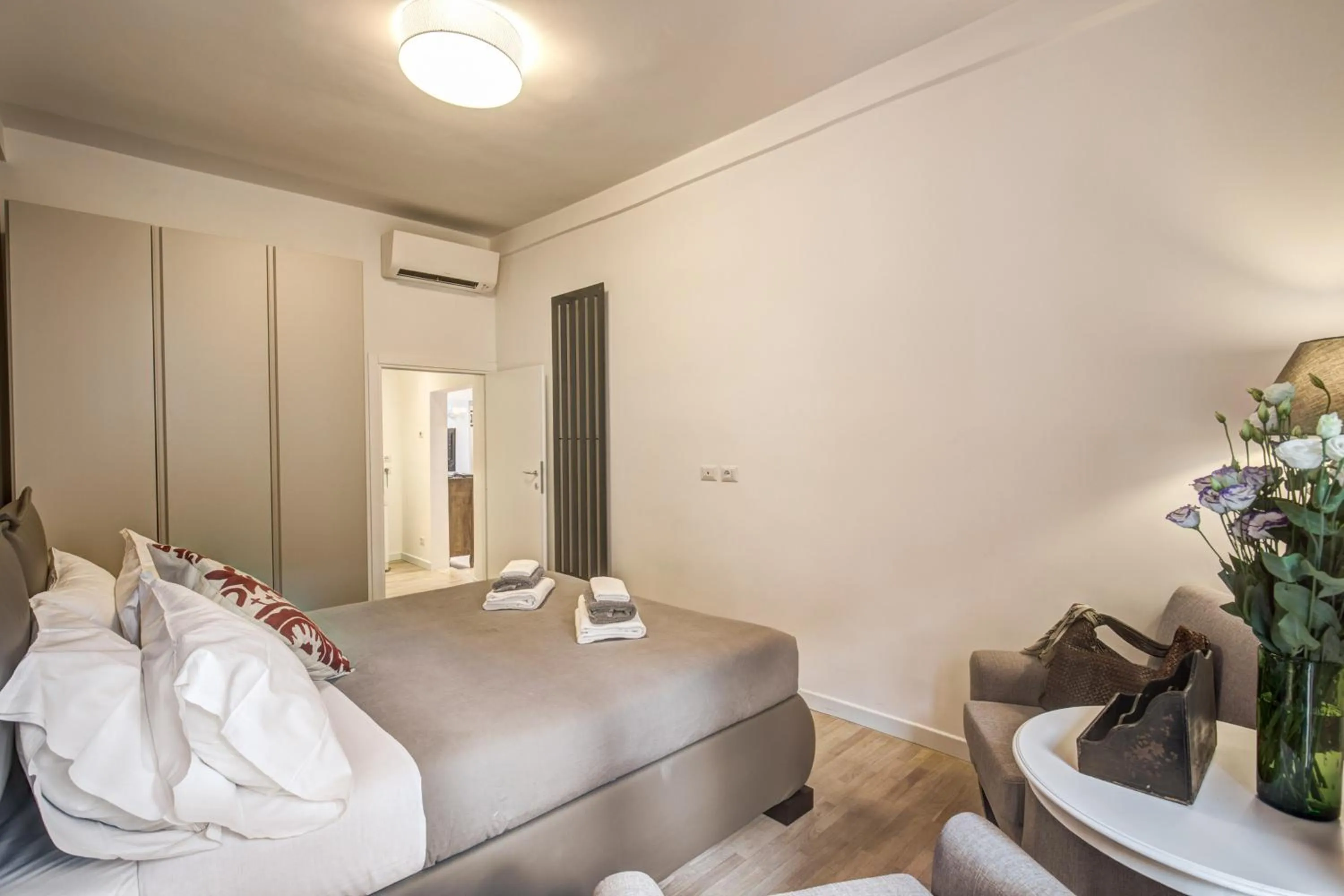 Bedroom, Bed in Orange Suites