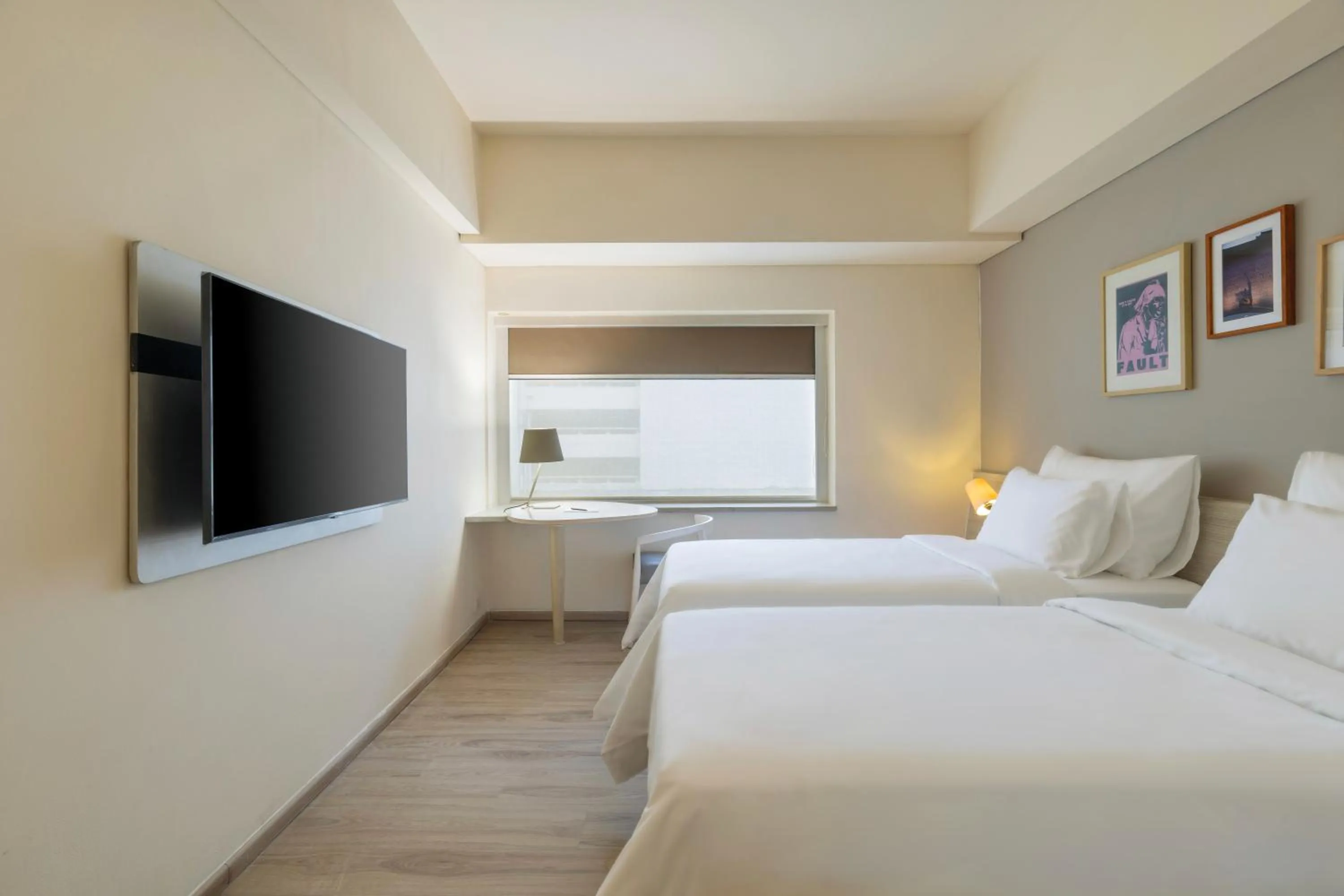 Bedroom, Bed in Artotel Harmoni Jakarta
