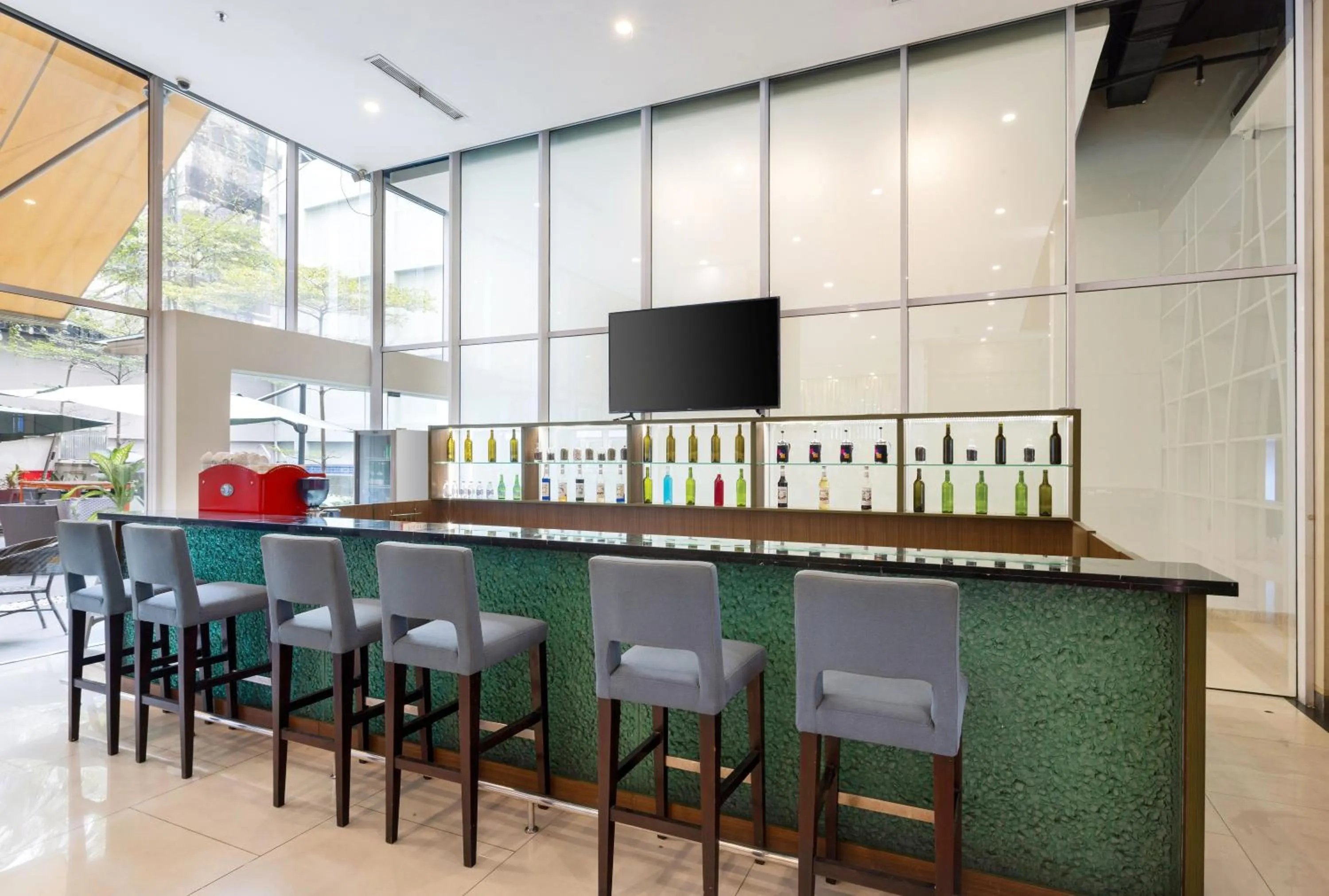 Lounge or bar in Artotel Harmoni Jakarta