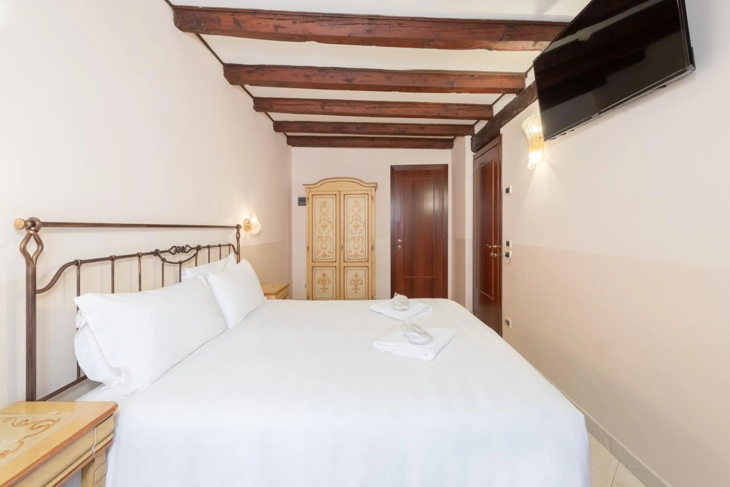 Bed in La Locandiera