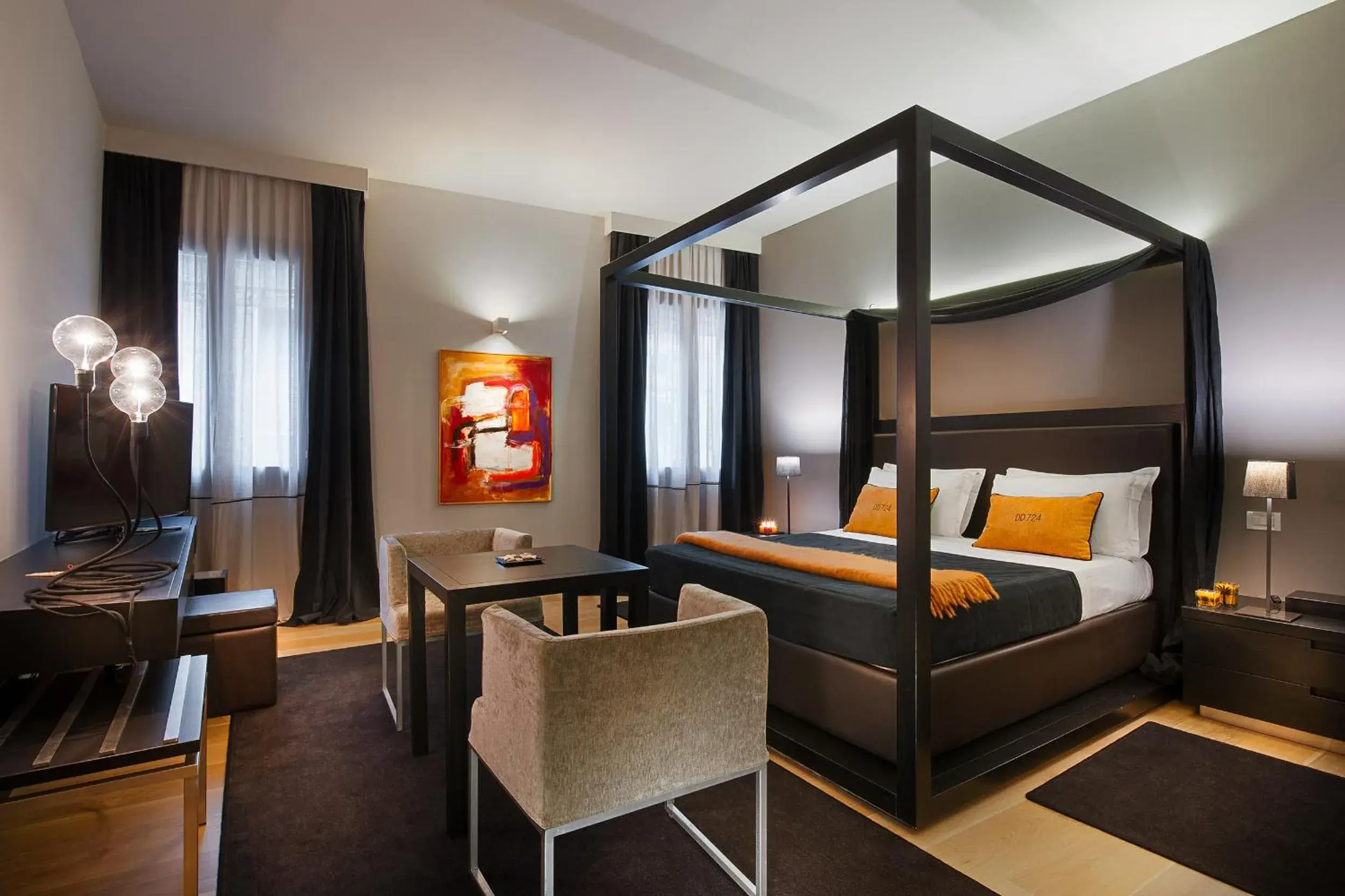 Charming House DD724 Charming House DD724