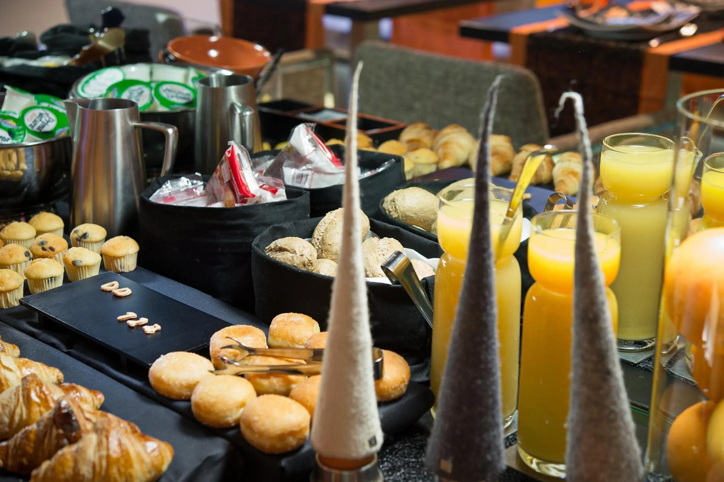 Food in Charming House DD724