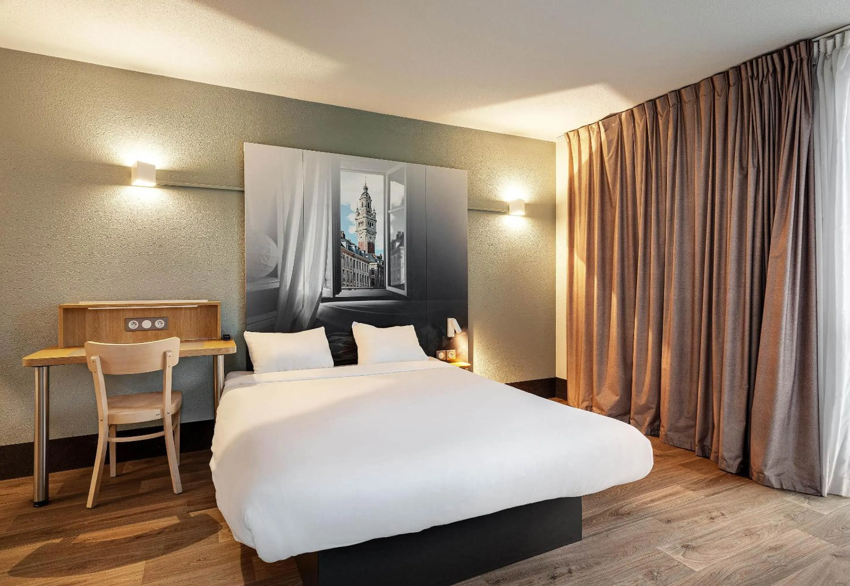 Bedroom, Bed in B&B HOTEL Lille Tourcoing Centre