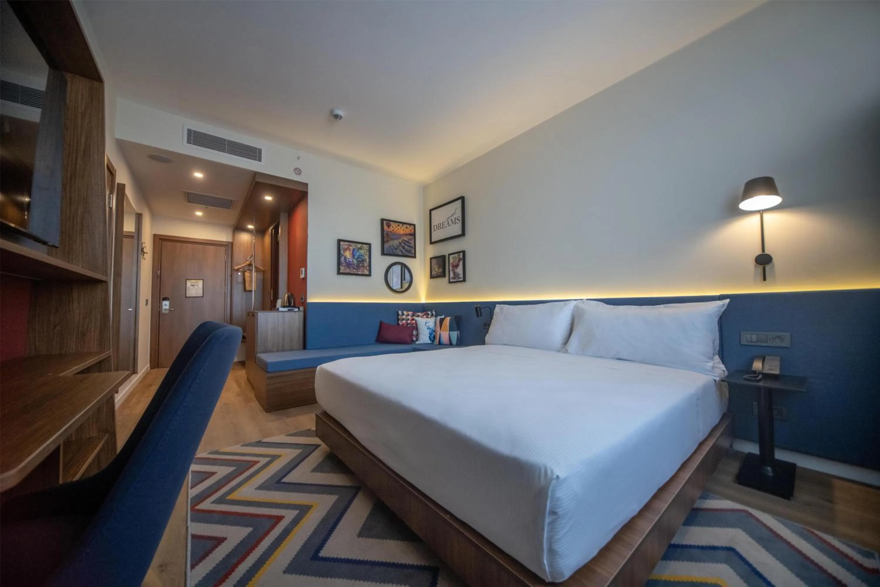 Bed in Hampton By Hilton Denizli