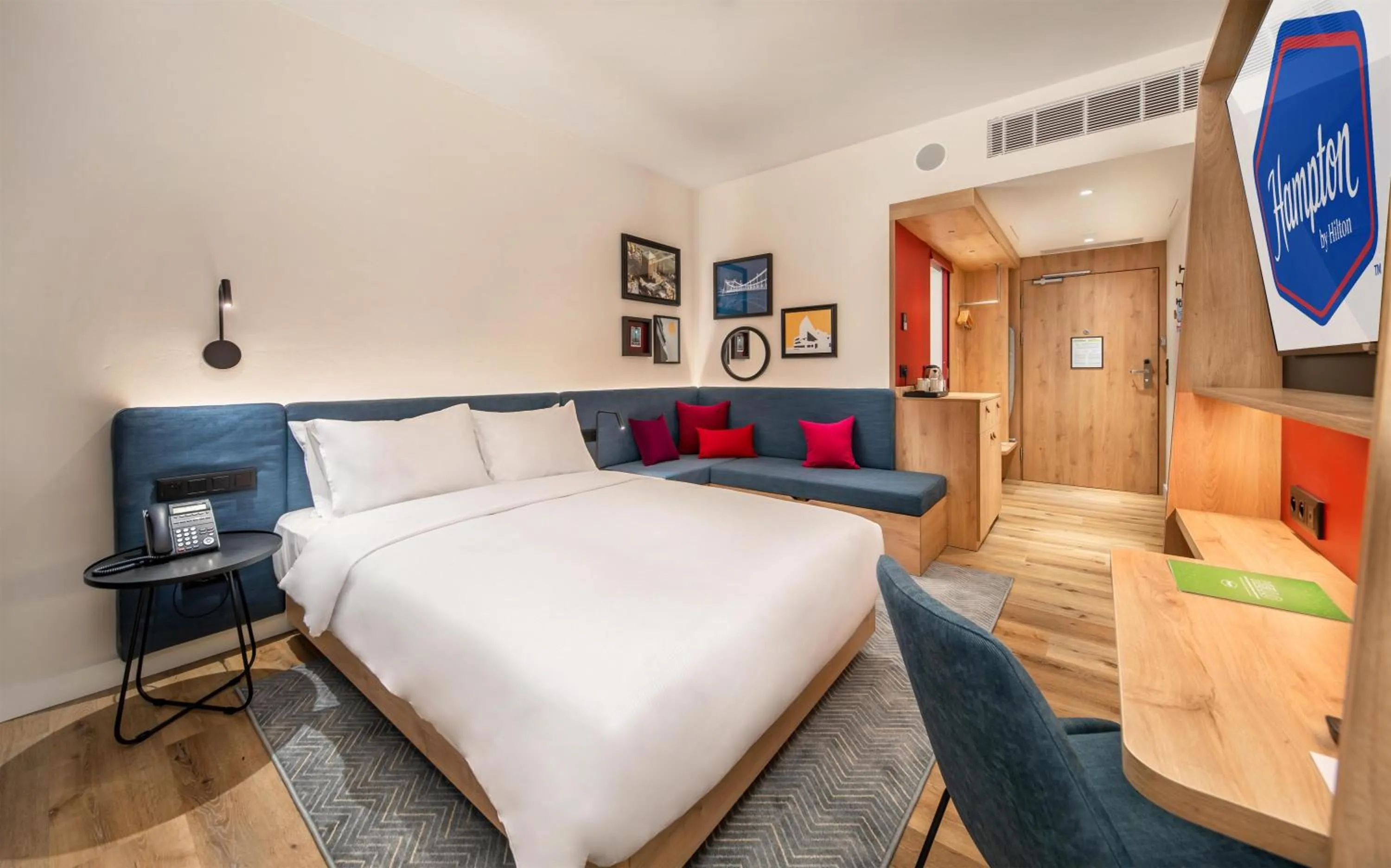 Bed in Hampton By Hilton Wroclaw Airport