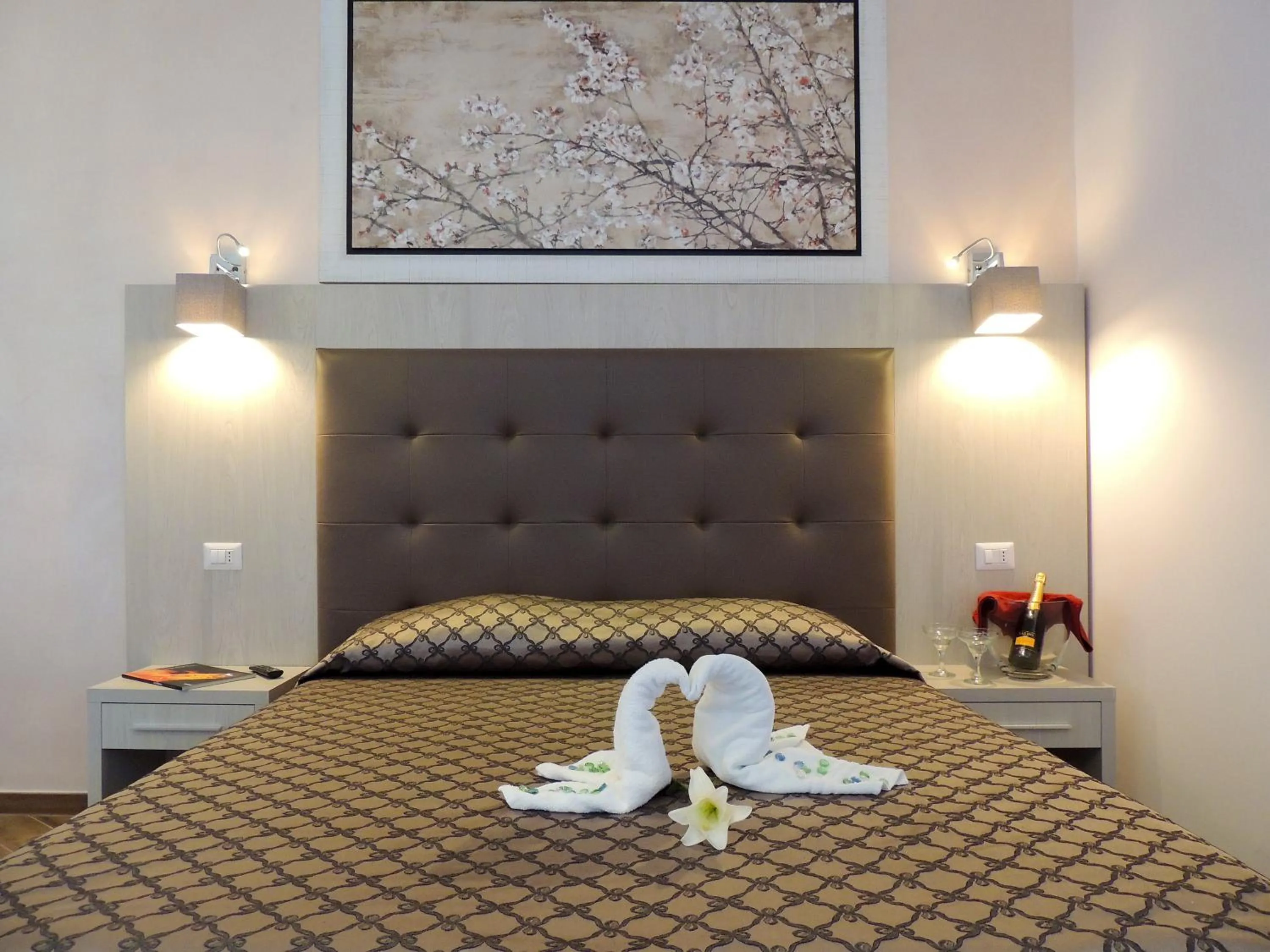 Photo of the whole room, Bed in IL Sole