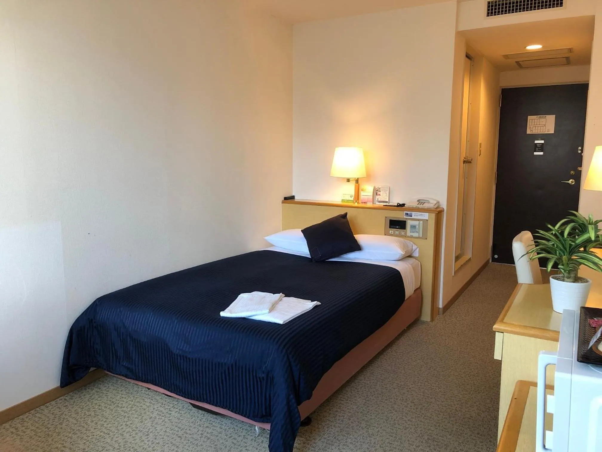 Bedroom, Bed in HOTEL LiVEMAX Sapporo Ekimae