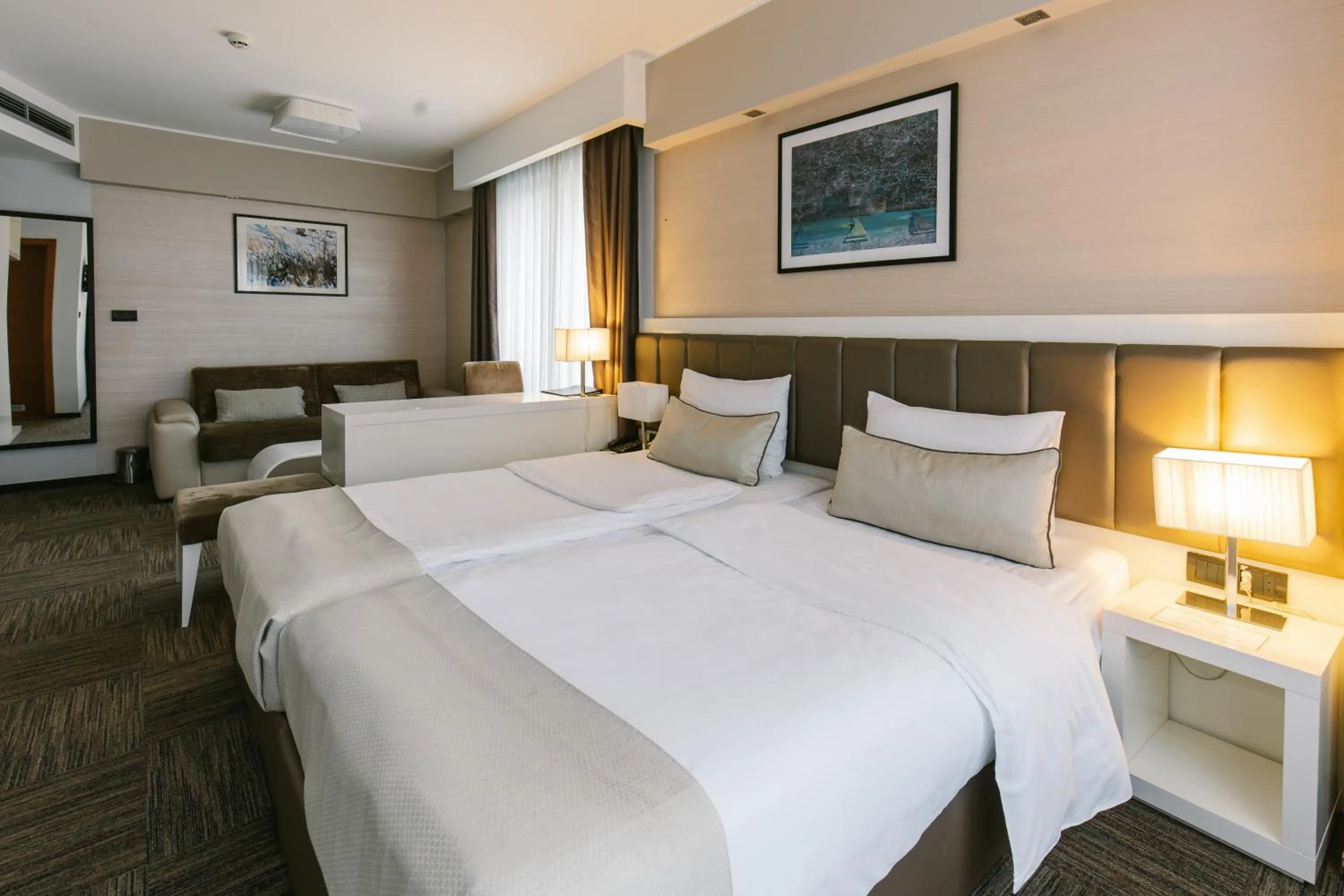 Bed in Hotel Heritage