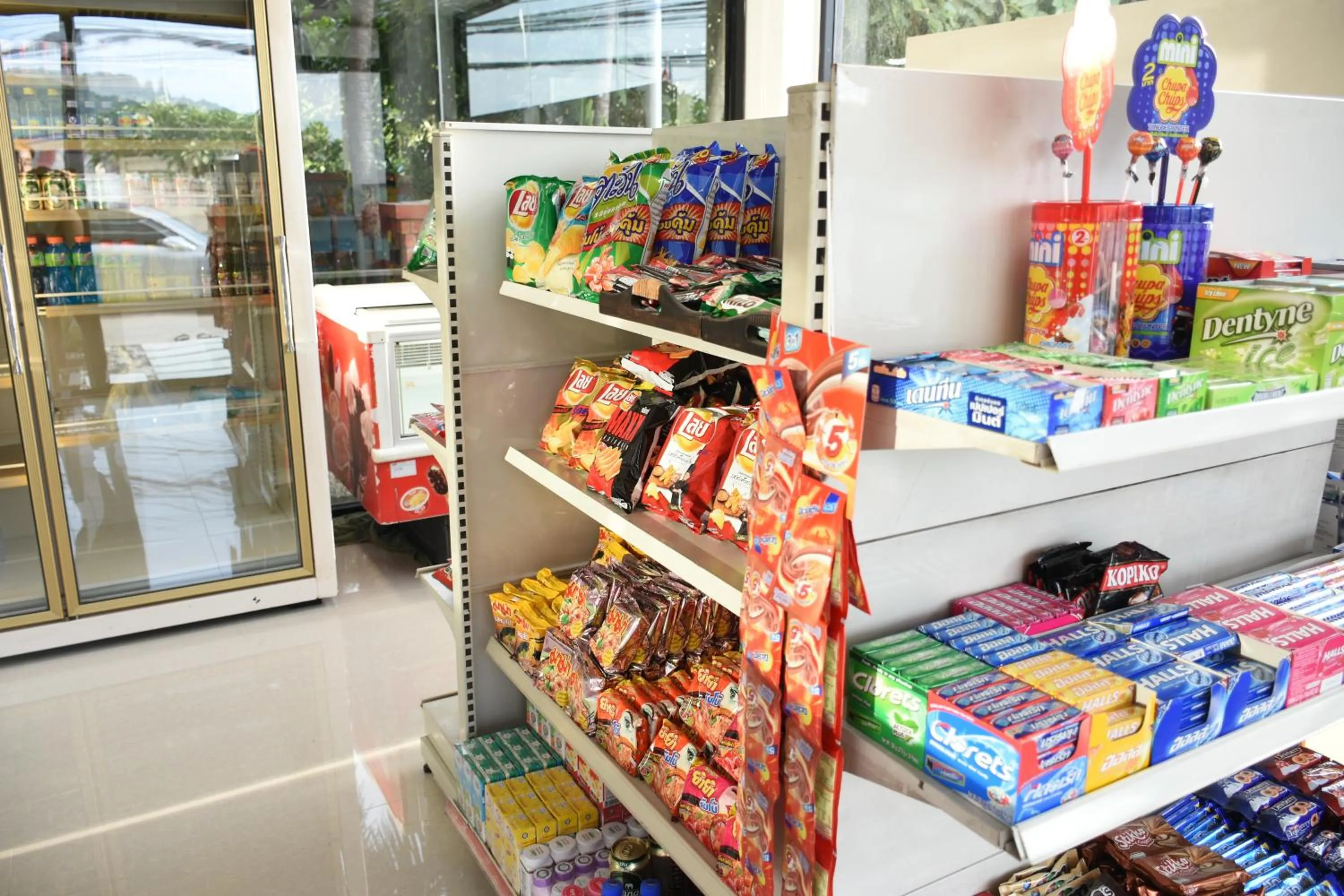 On-site shops in Basaya Laemchabang