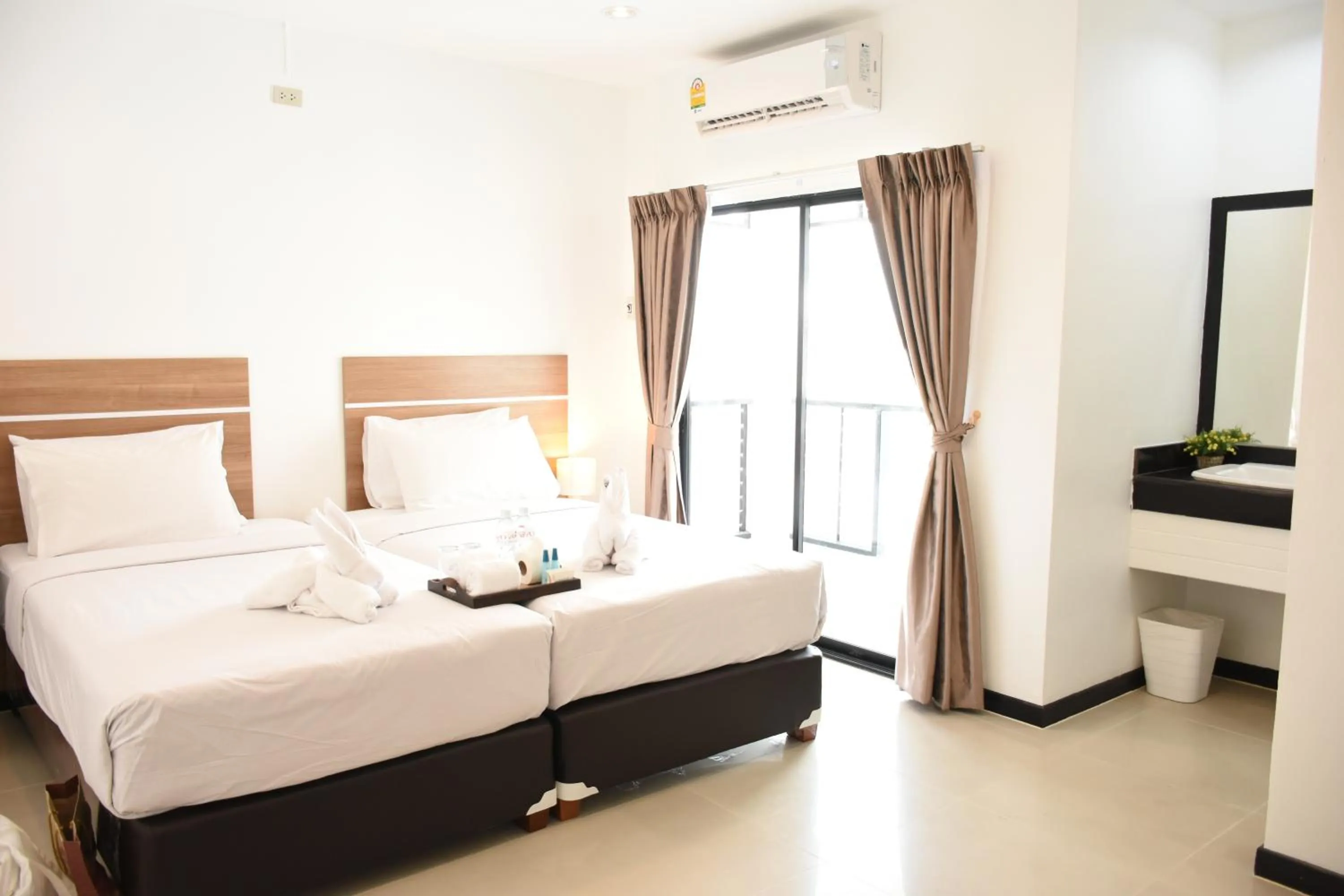 Bedroom, Bed in Basaya Laemchabang