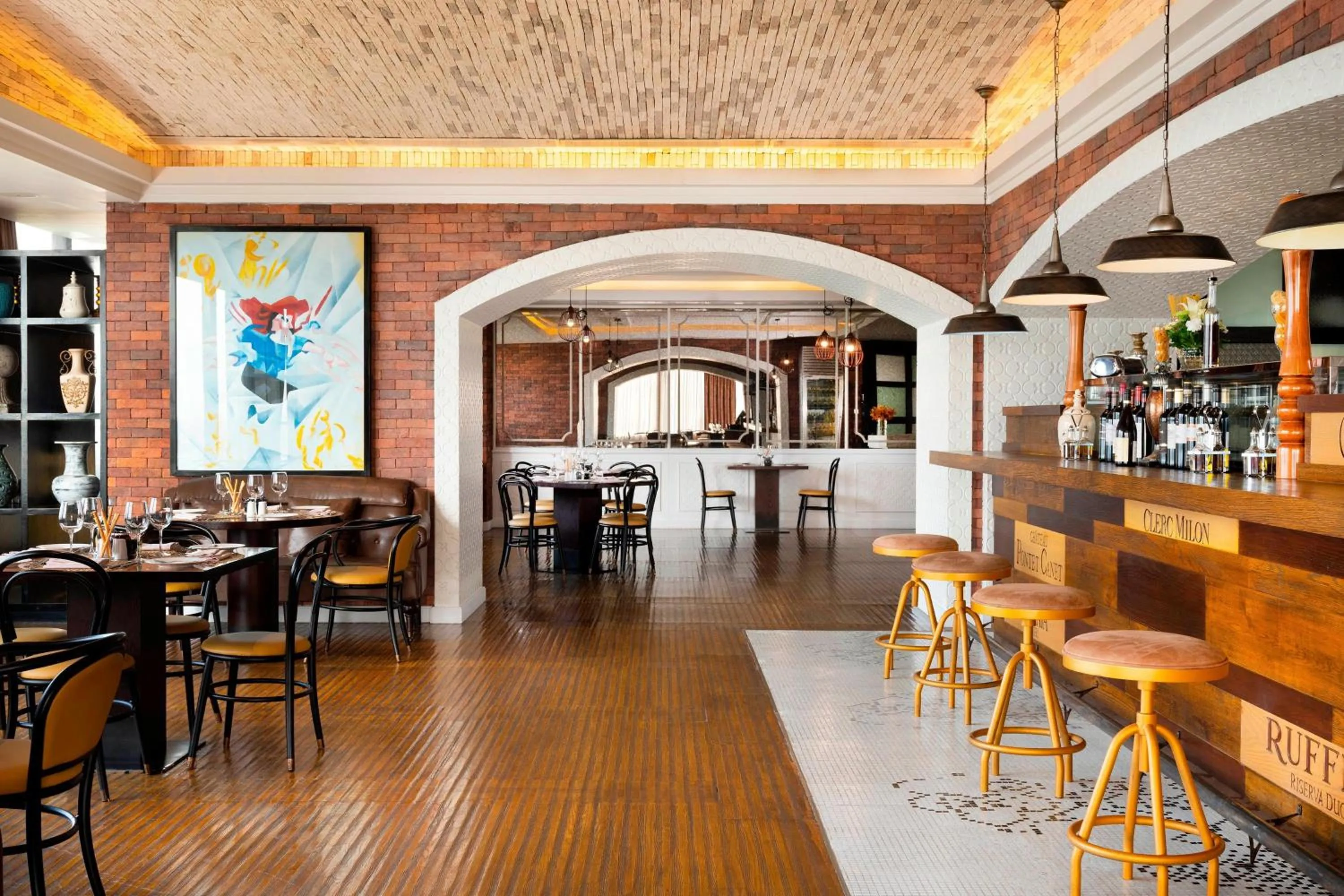 Restaurant/places to eat in Le Meridien Dhaka