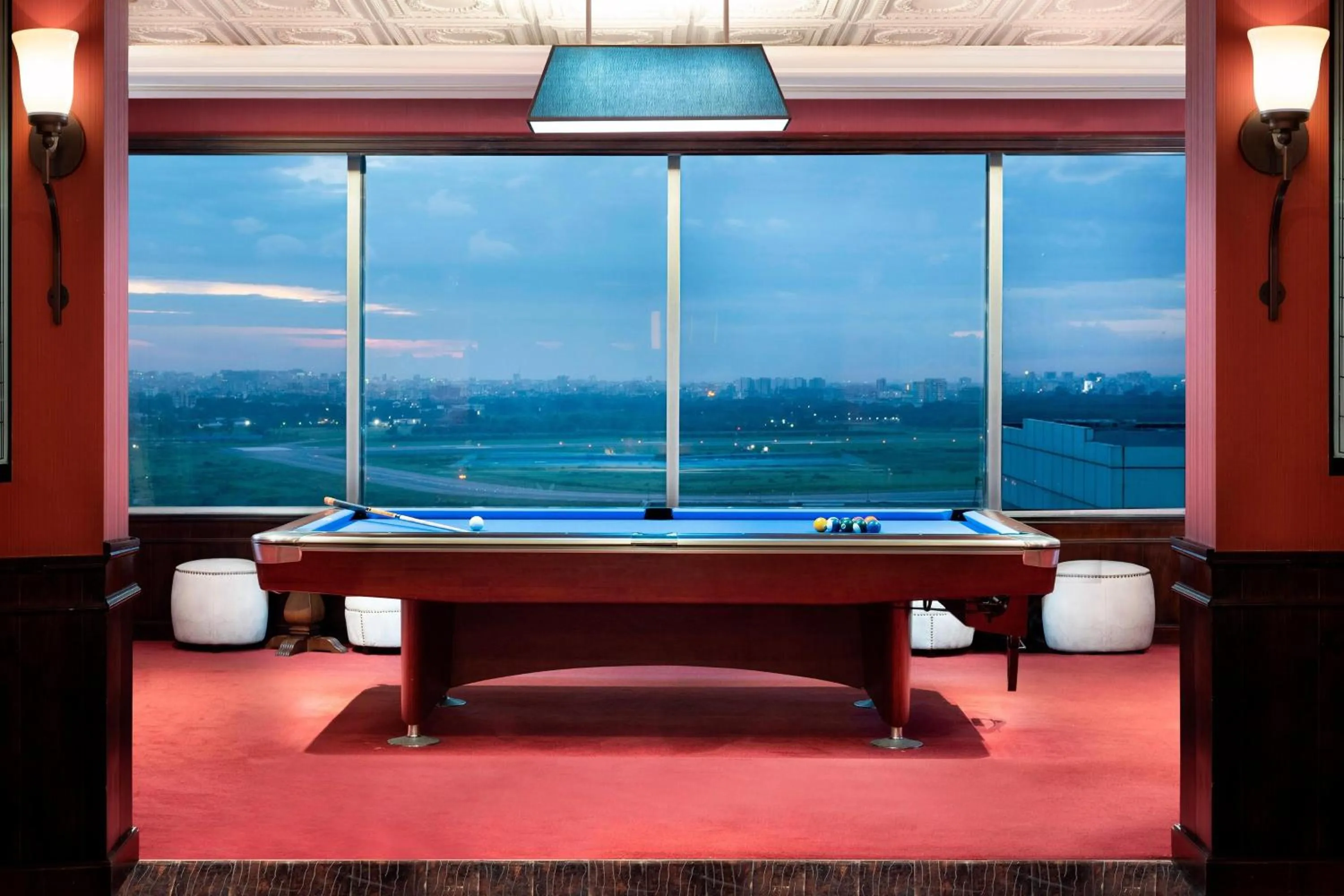 Swimming pool in Le Meridien Dhaka