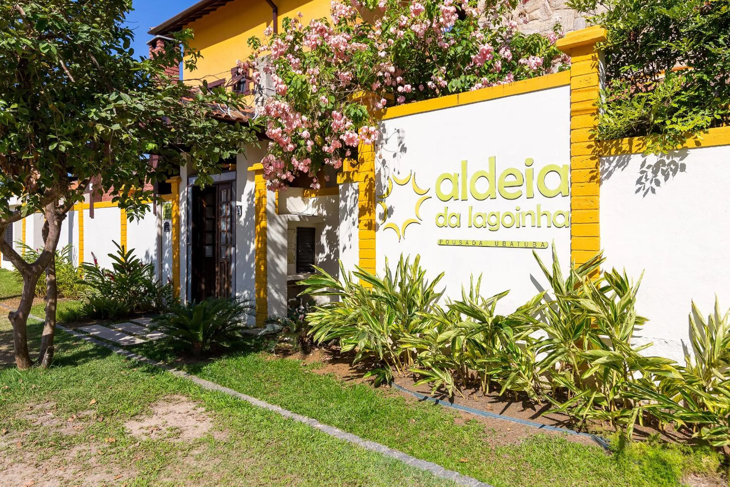 Facade/entrance in Aldeia Da Lagoinha