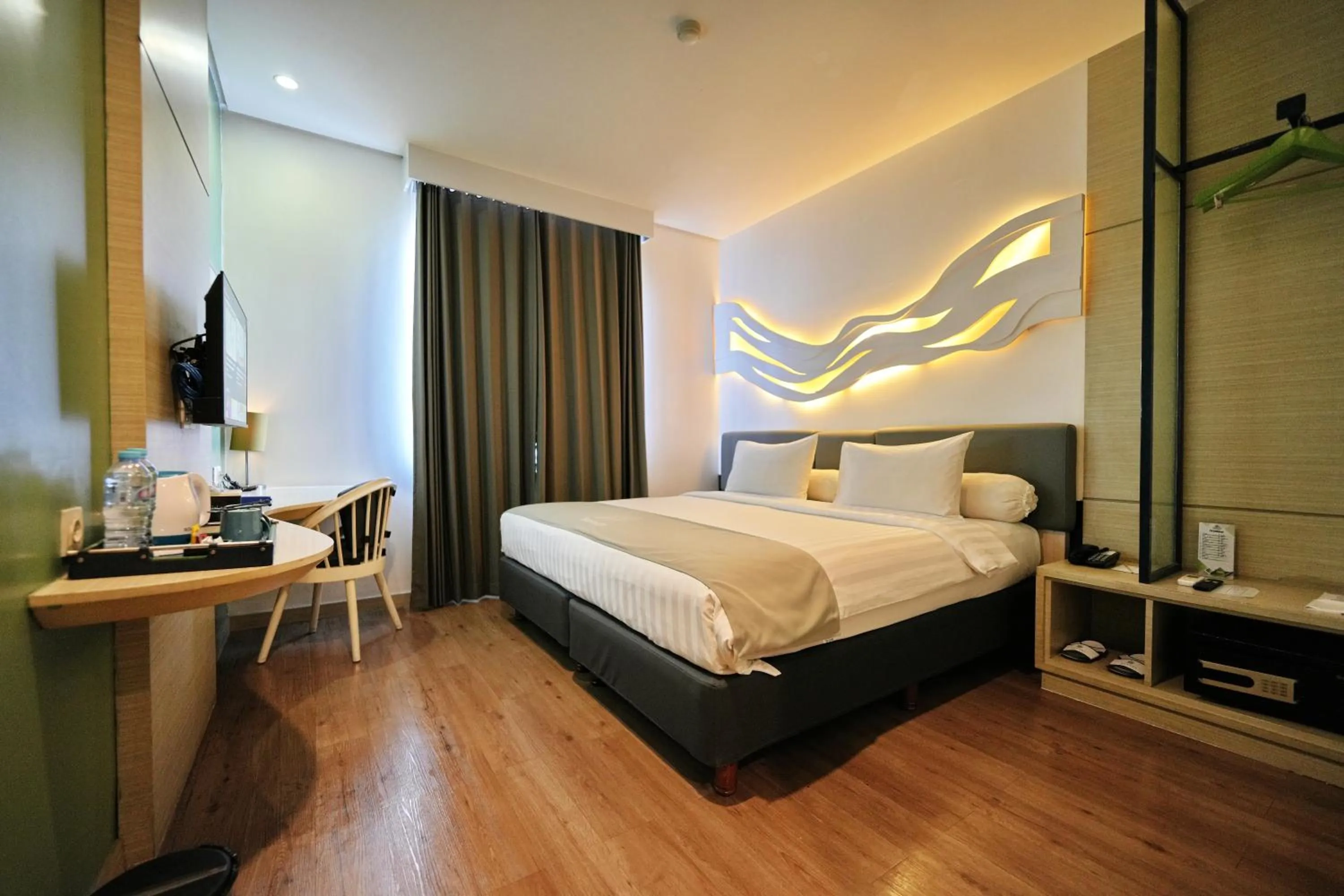 Bed in Bonnet Hotel Surabaya