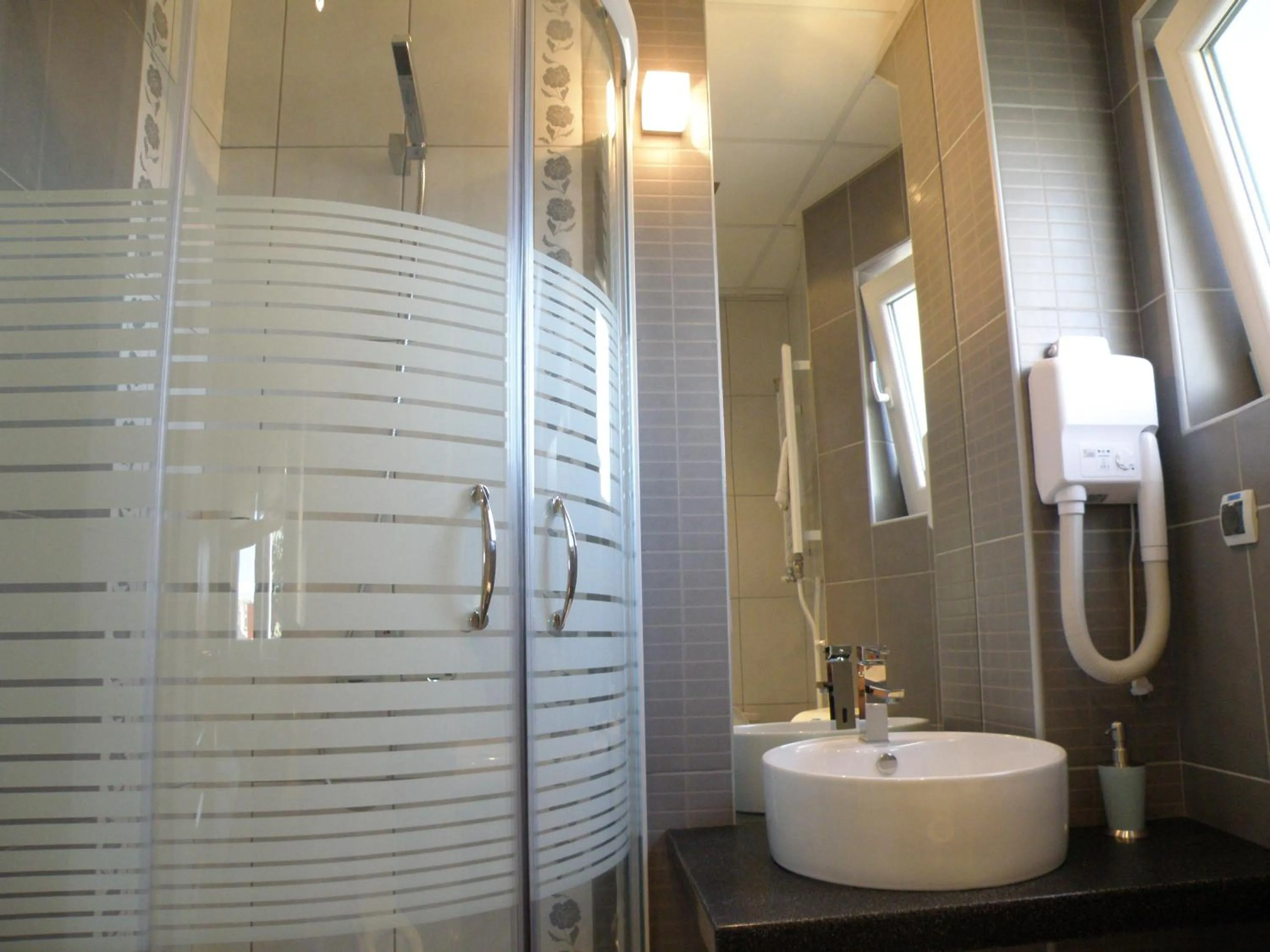 Shower in Garni Hotel Biser