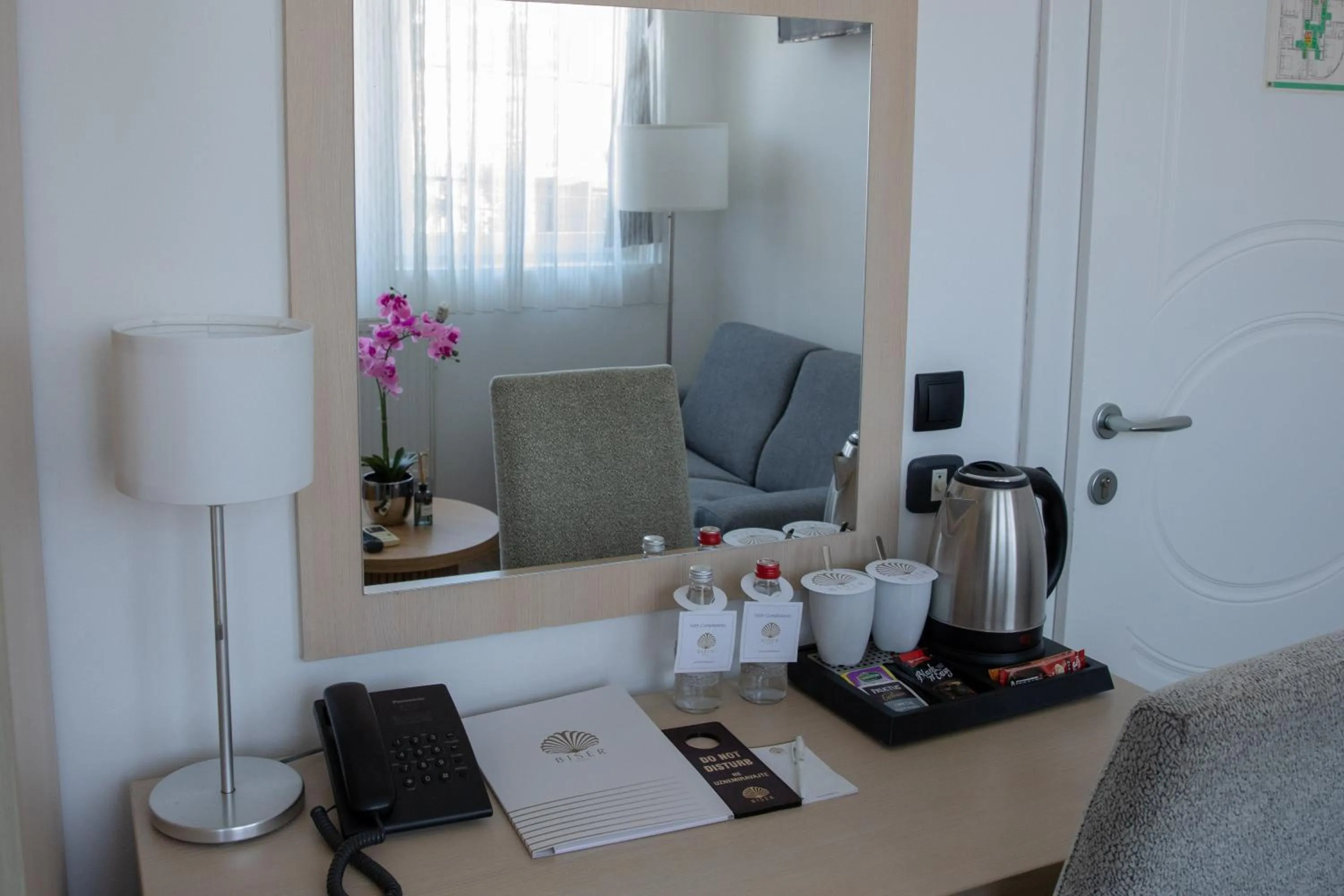 Coffee/tea facilities in Garni Hotel Biser