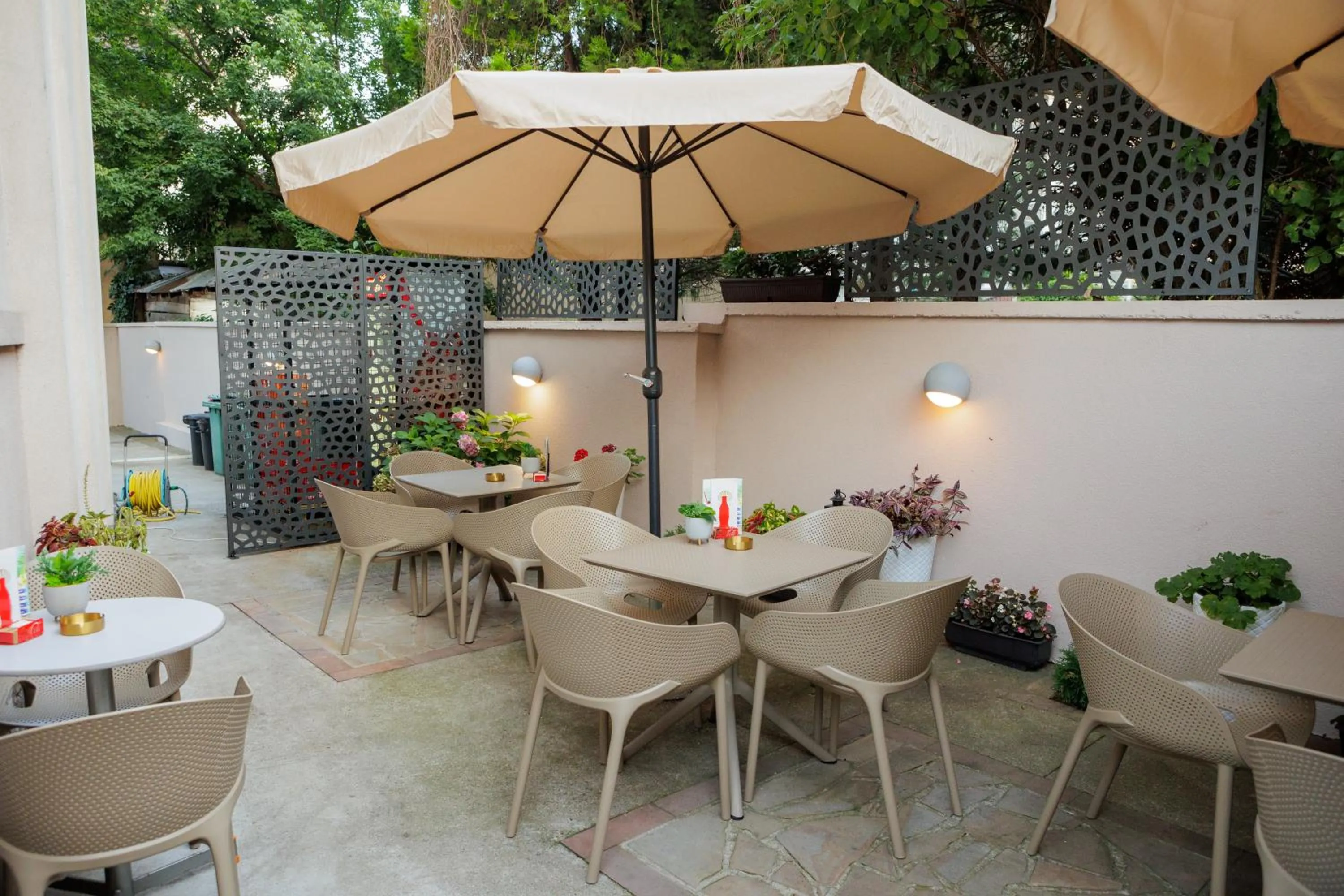 Garden in Garni Hotel Biser