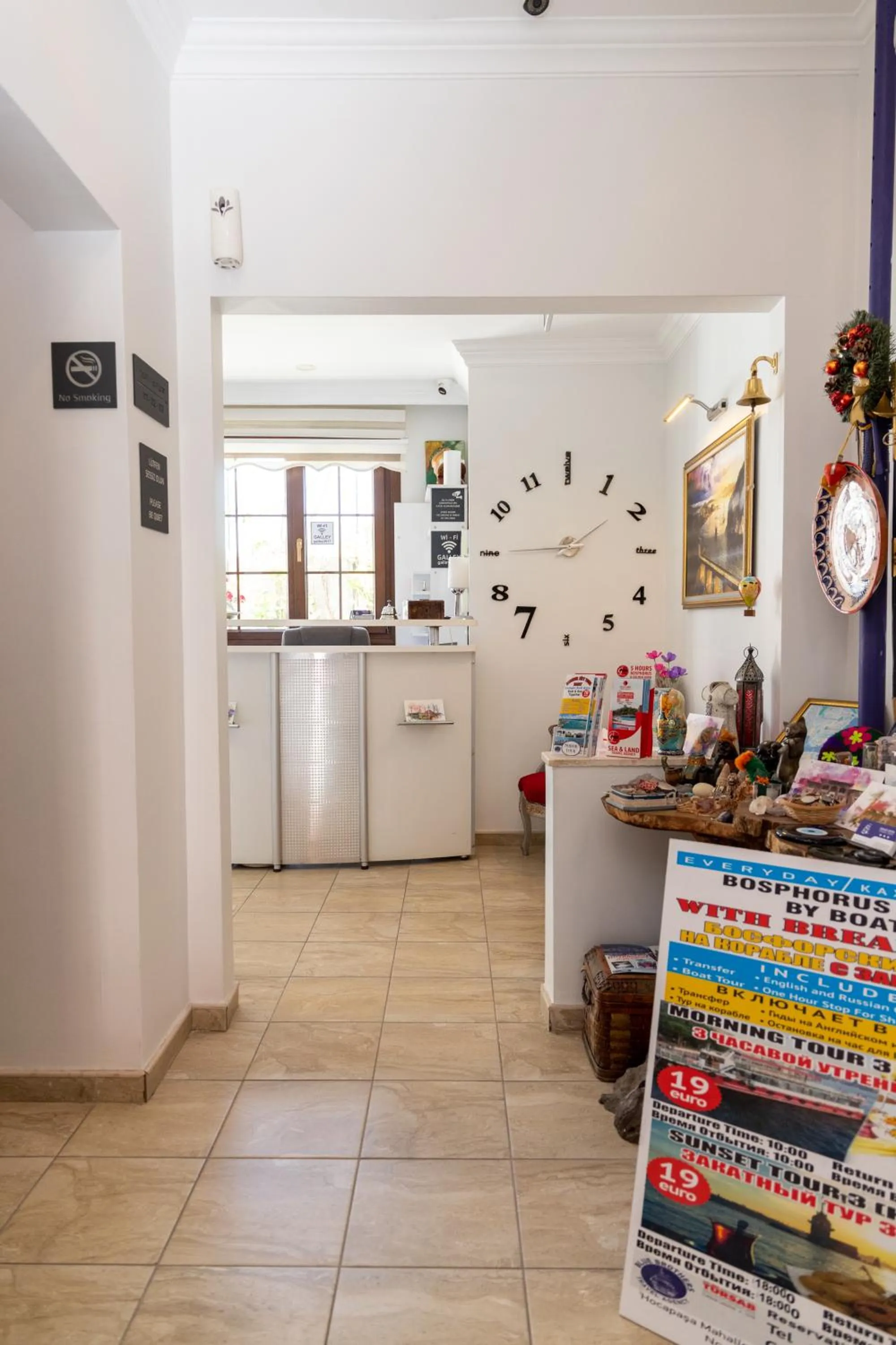 Lobby or reception in Galley Hotel