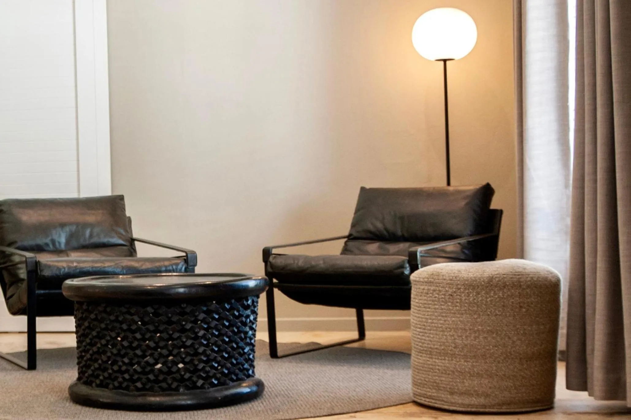 Seating area in Mo & Rose's Nature Retreat